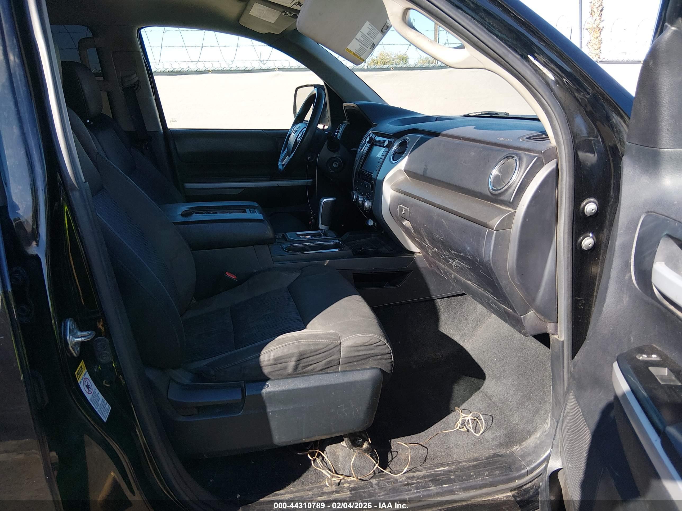 TOYOTA TUNDRA image 5
