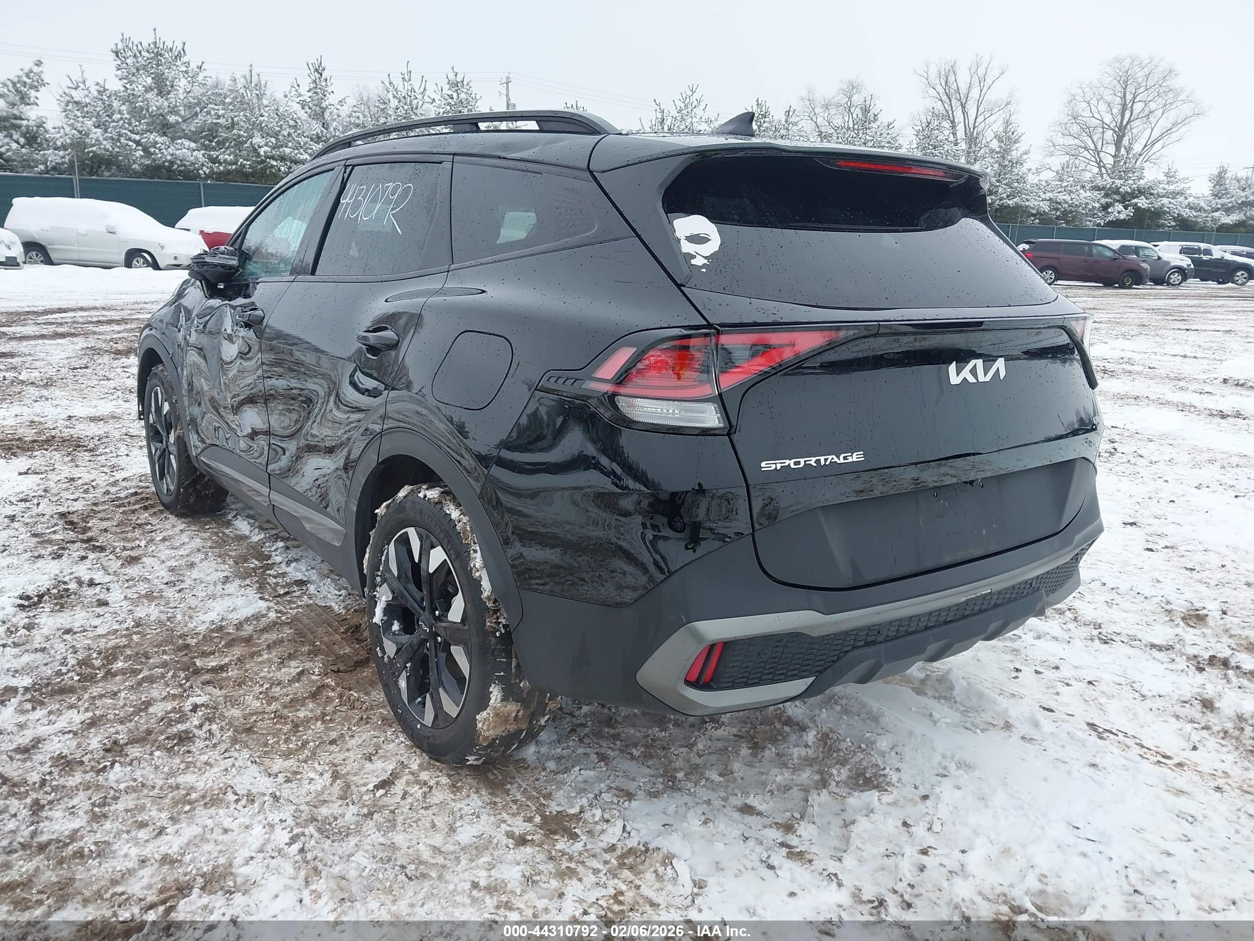 KIA SPORTAGE image 3