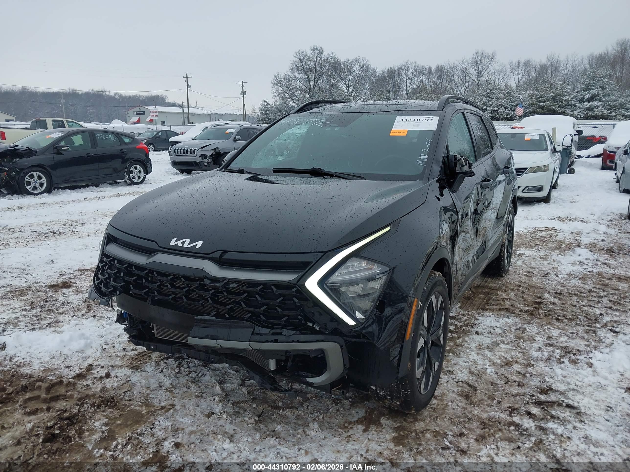 KIA SPORTAGE image 6