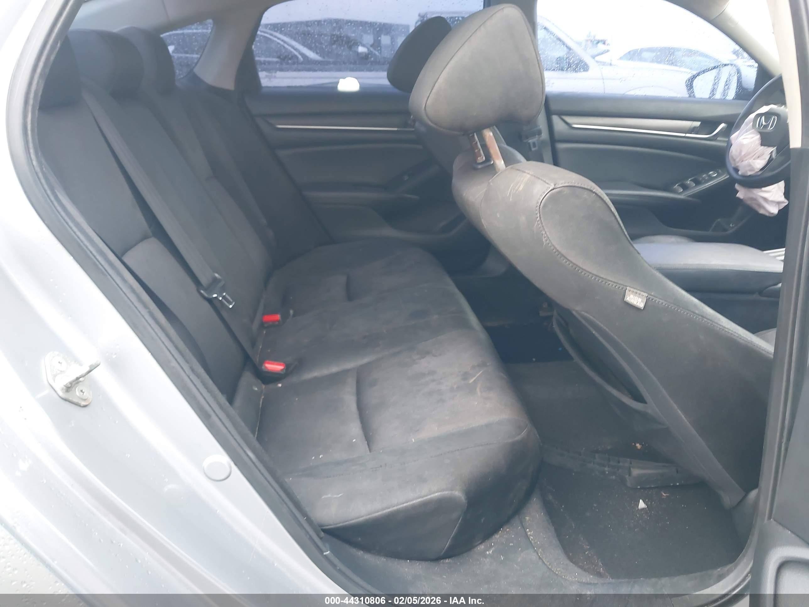 HONDA ACCORD image 8
