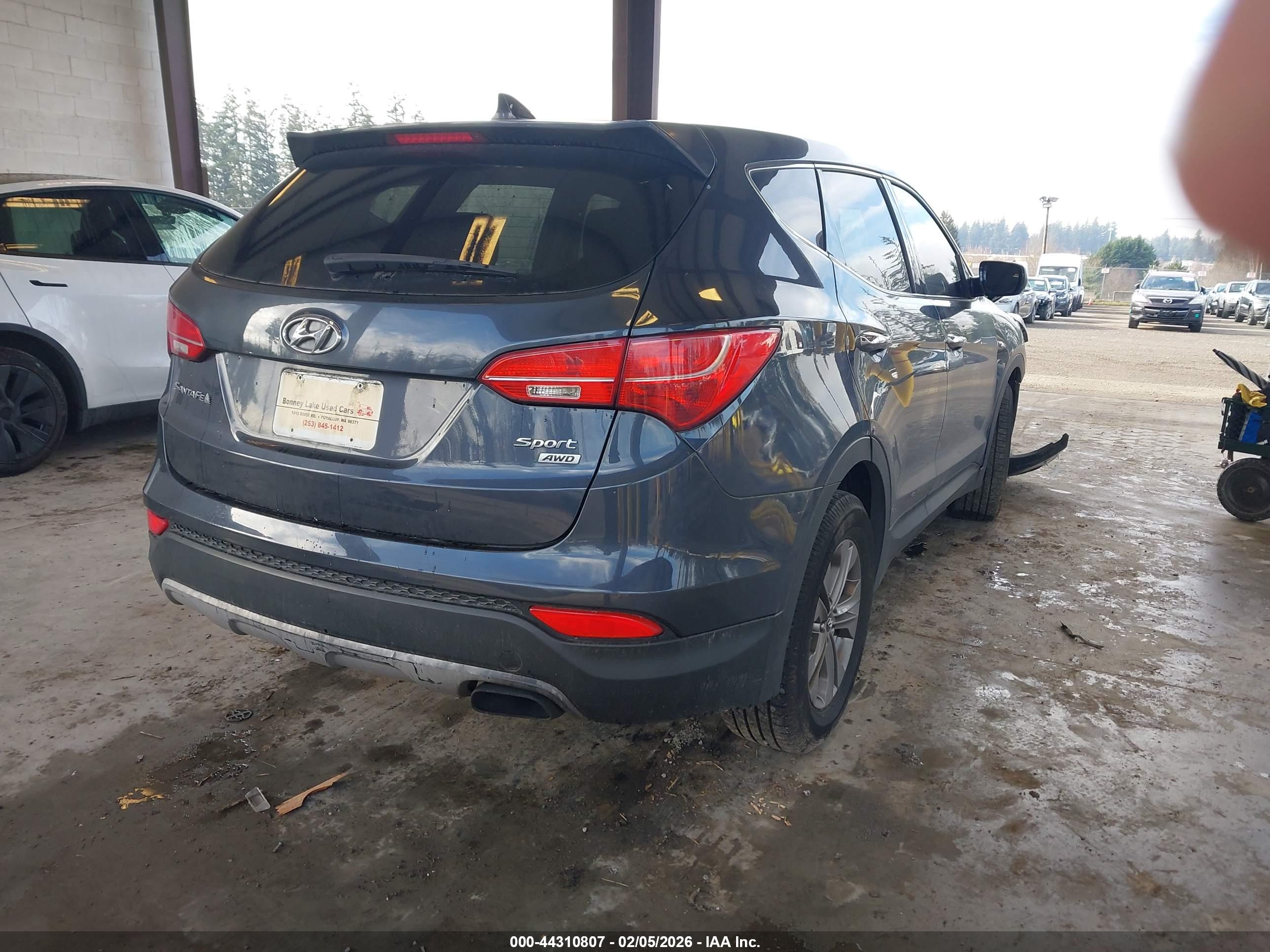 HYUNDAI SANTA image 4