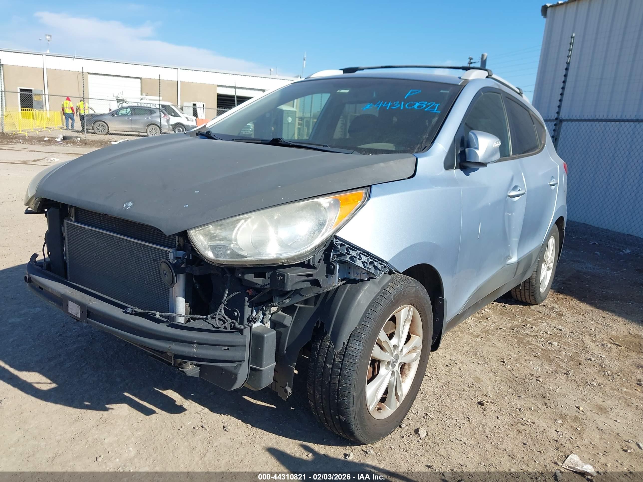 HYUNDAI TUCSON image 2