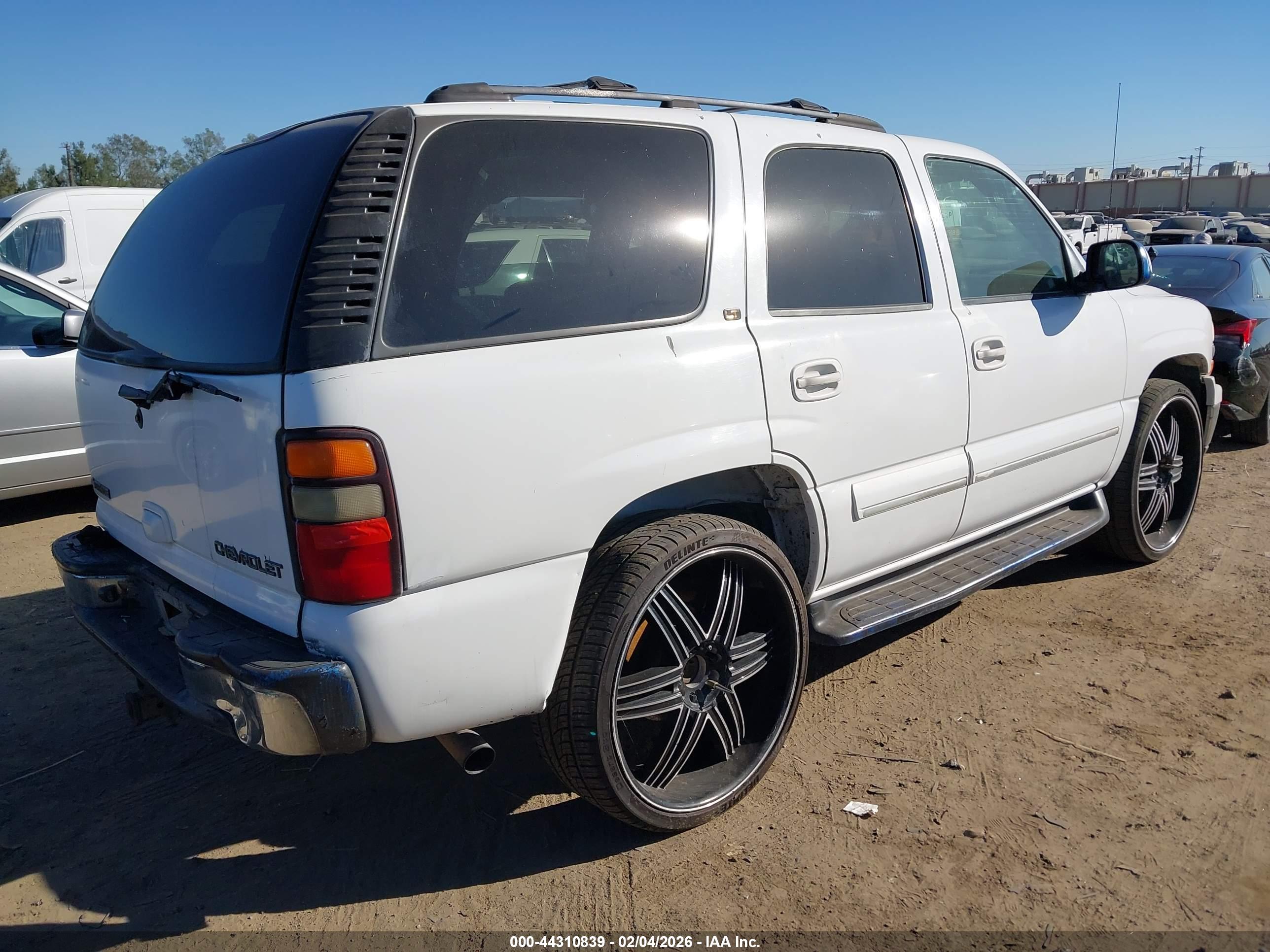 CHEVROLET TAHOE image 4