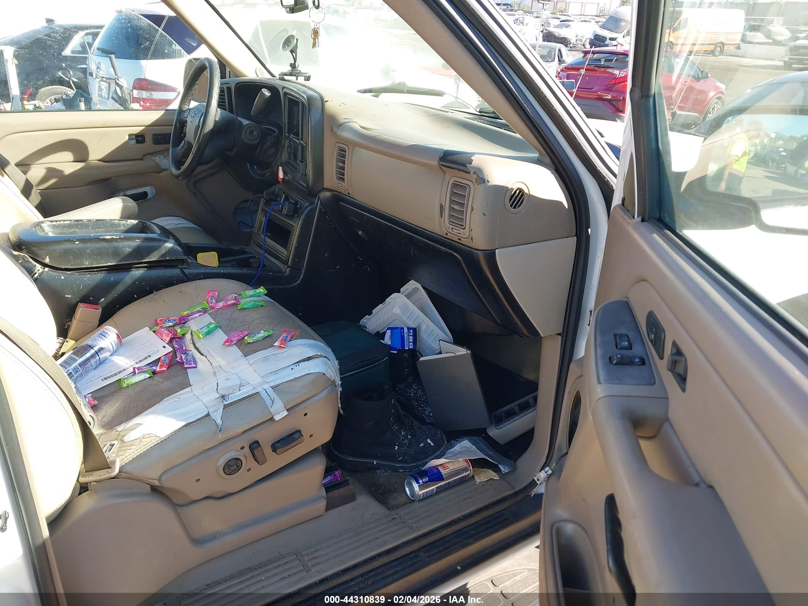 CHEVROLET TAHOE image 5
