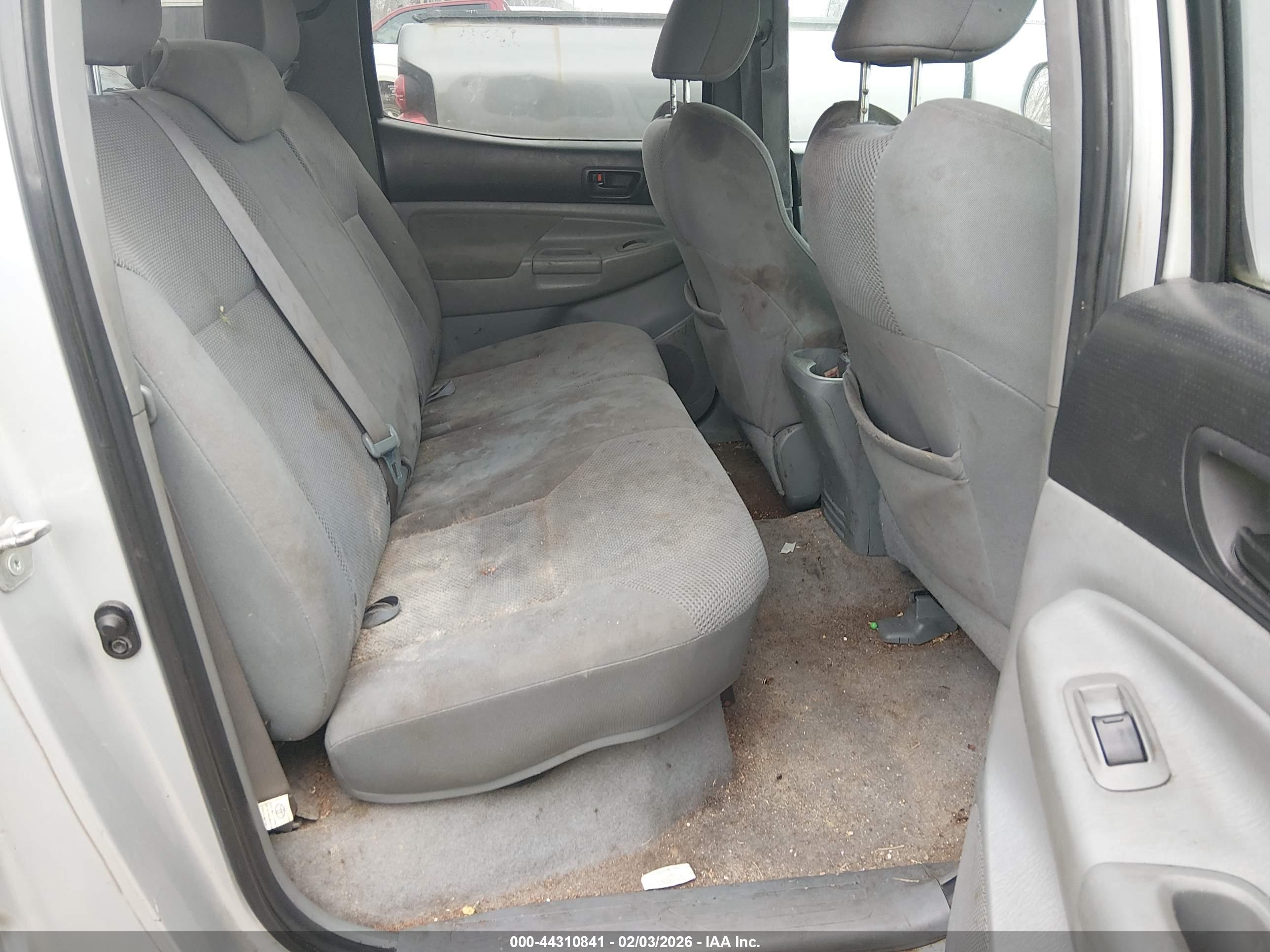 TOYOTA TACOMA image 8