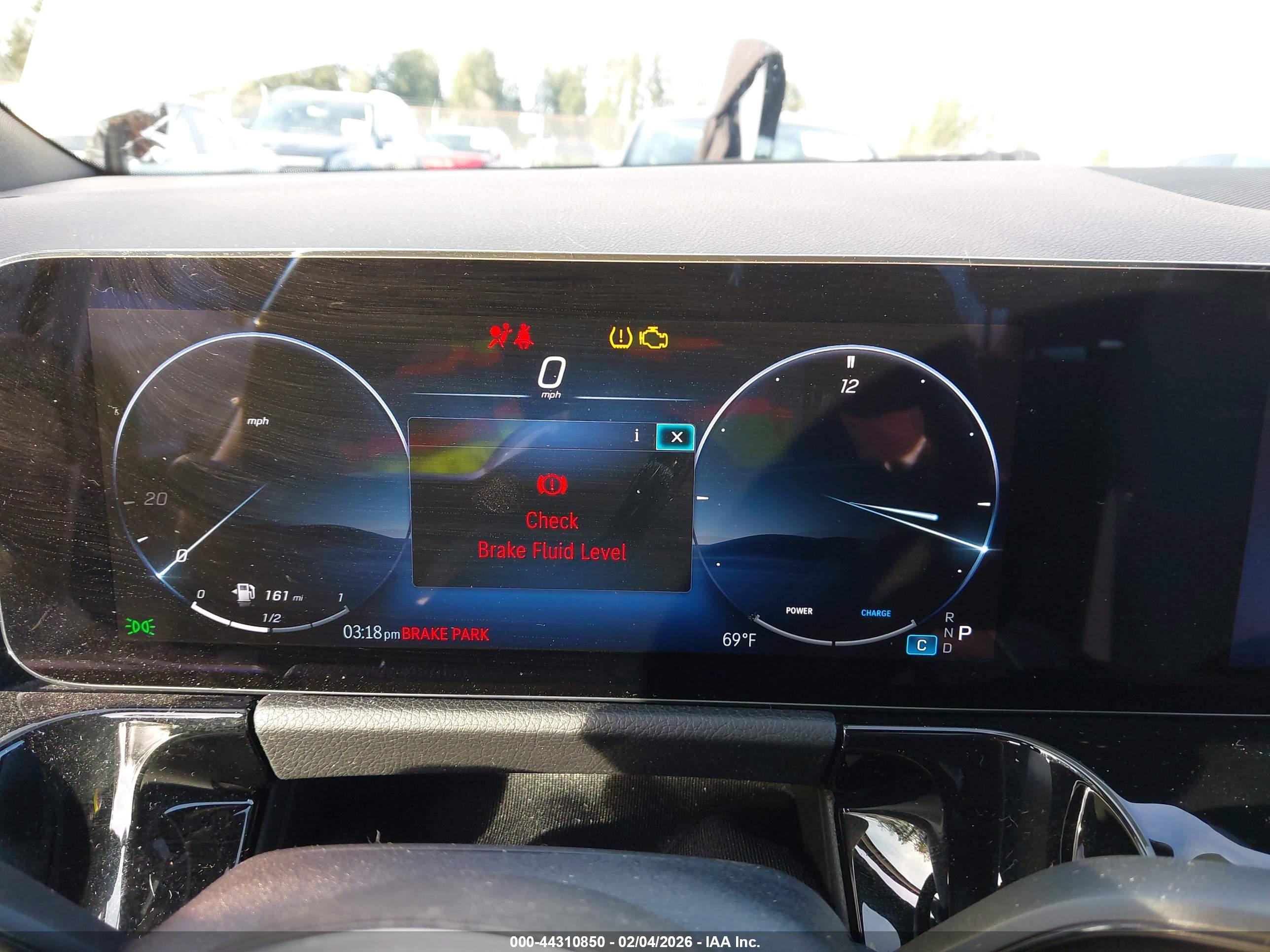 MERCEDES-BENZ GLA image 7