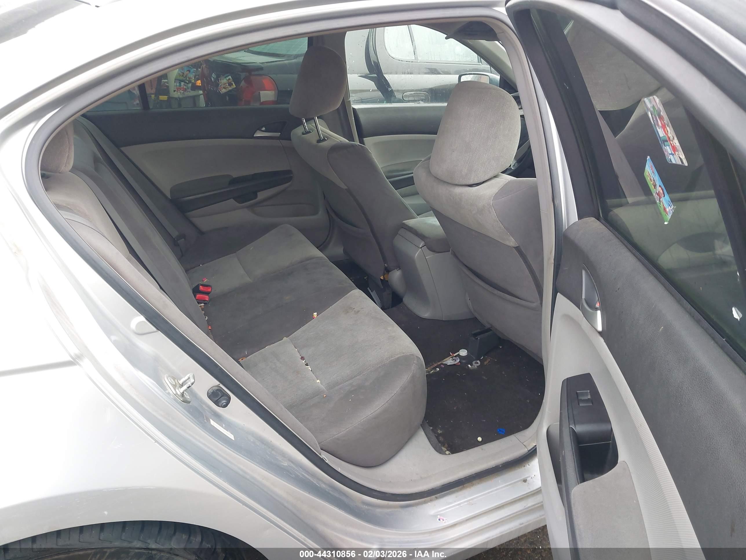 HONDA ACCORD image 8