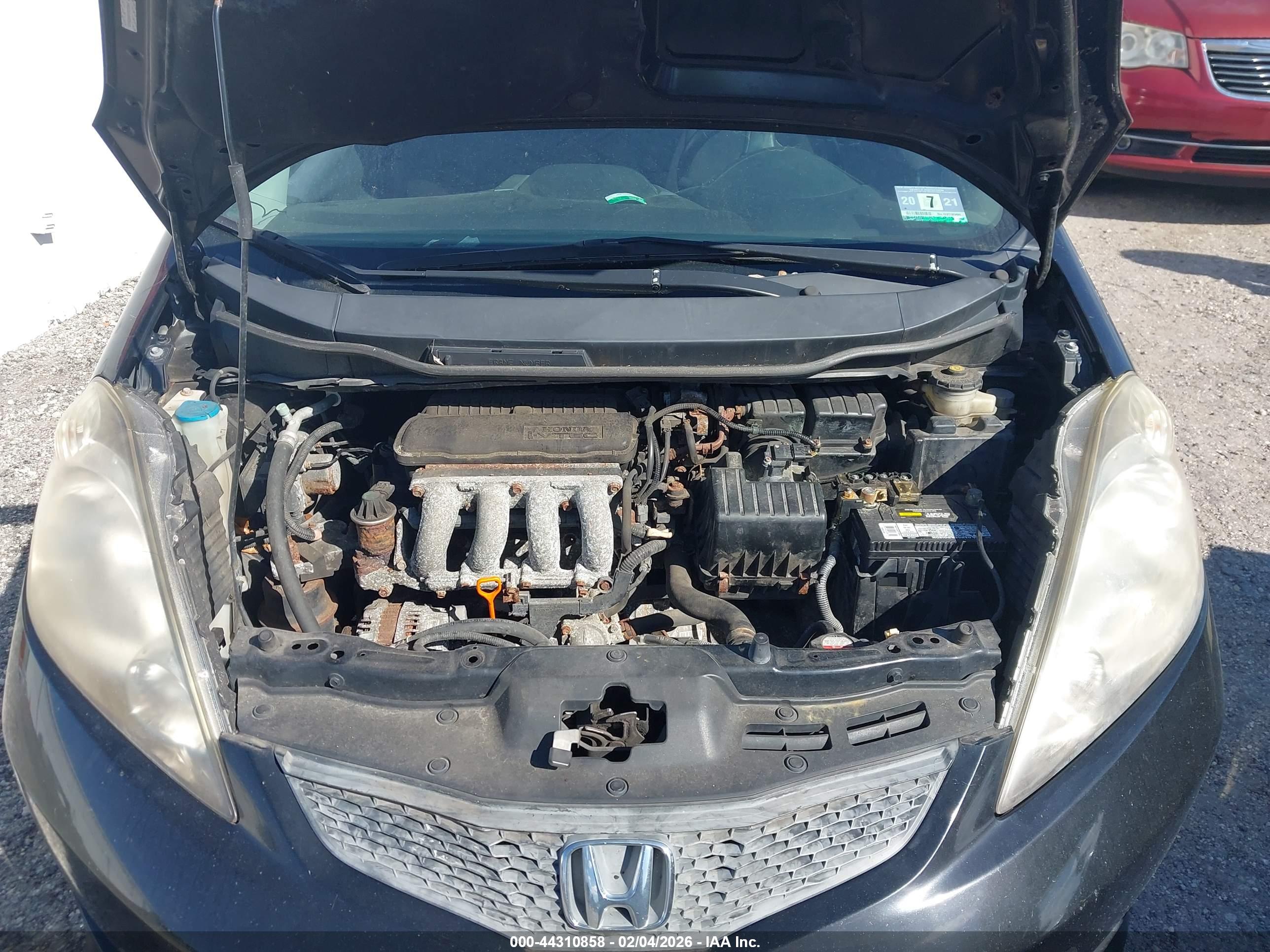 HONDA FIT image 10