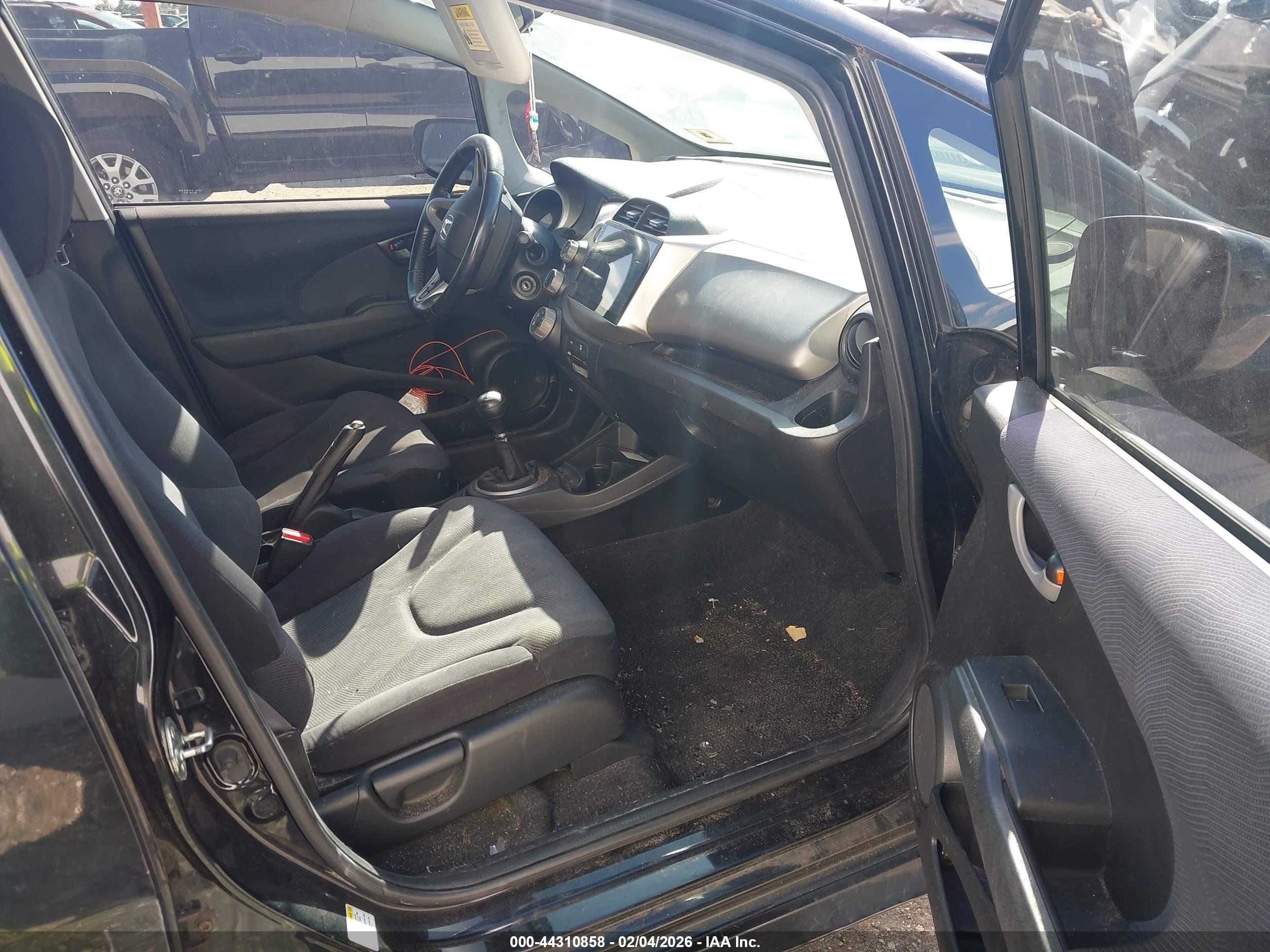 HONDA FIT image 5