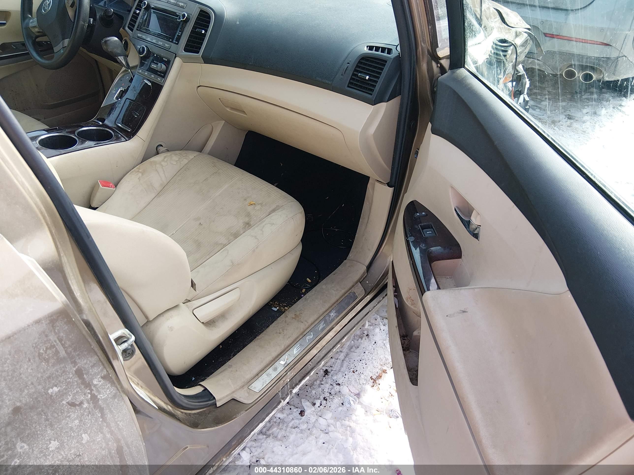 TOYOTA VENZA image 5