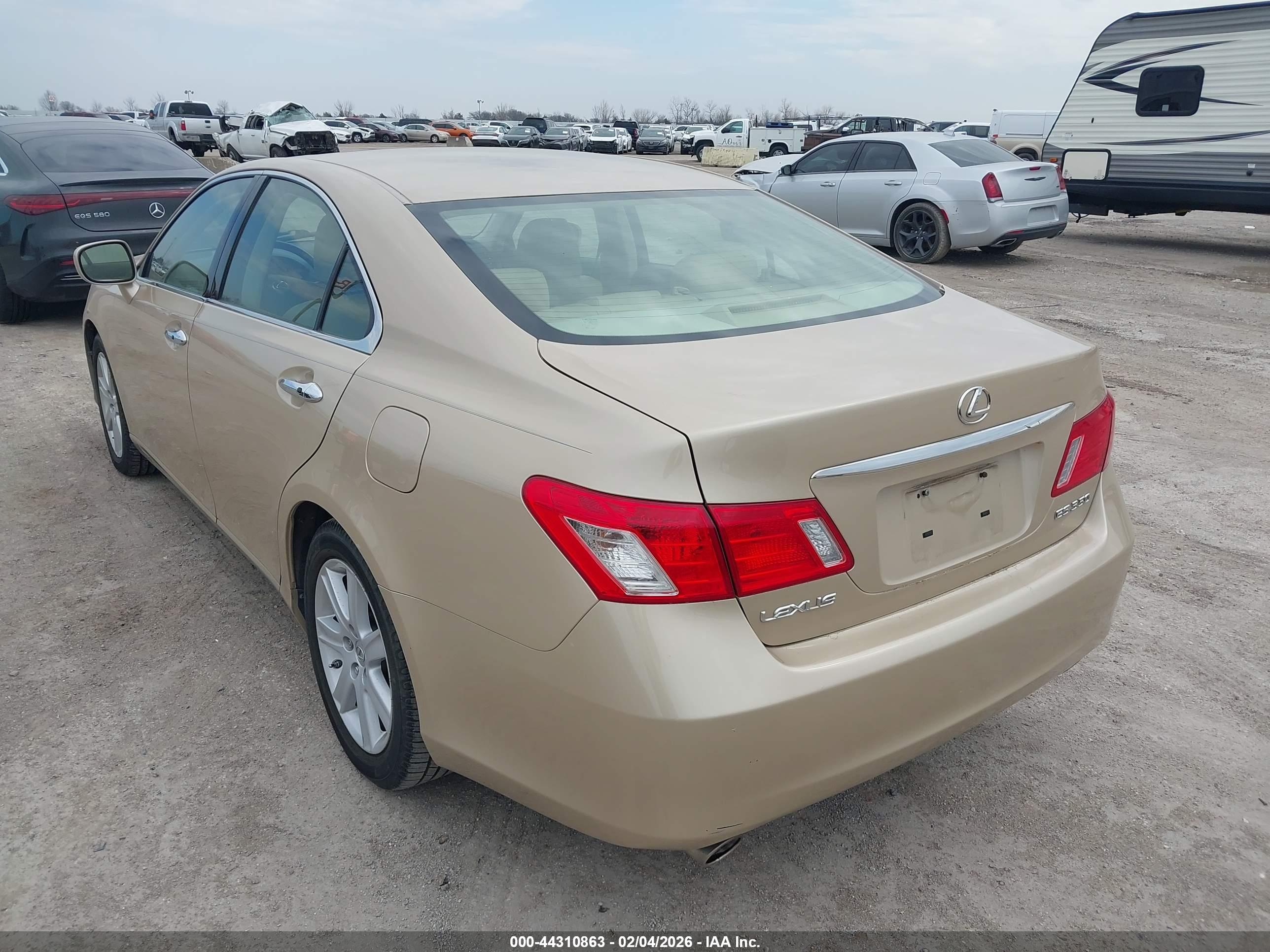 LEXUS ES image 3
