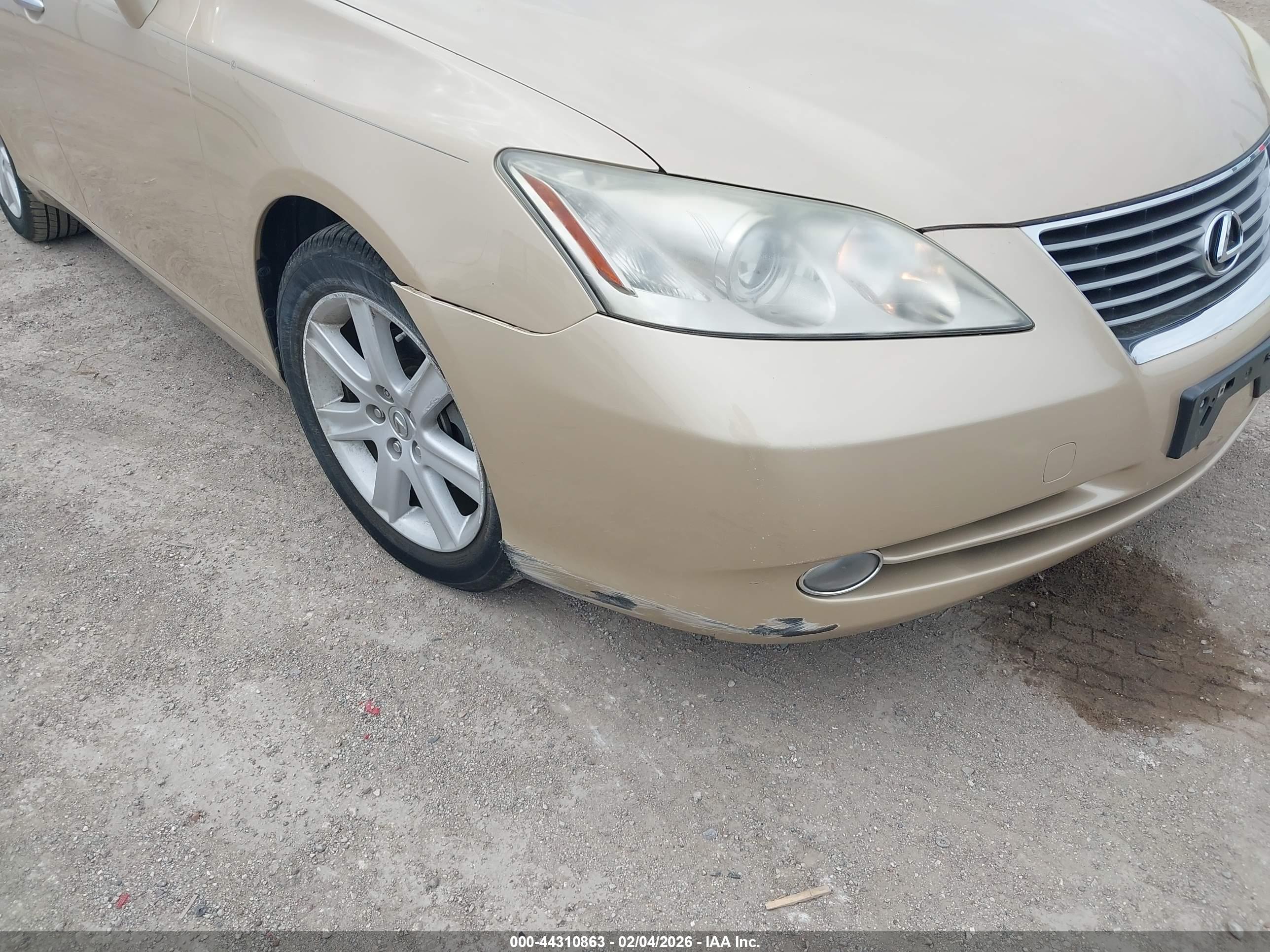 LEXUS ES image 6