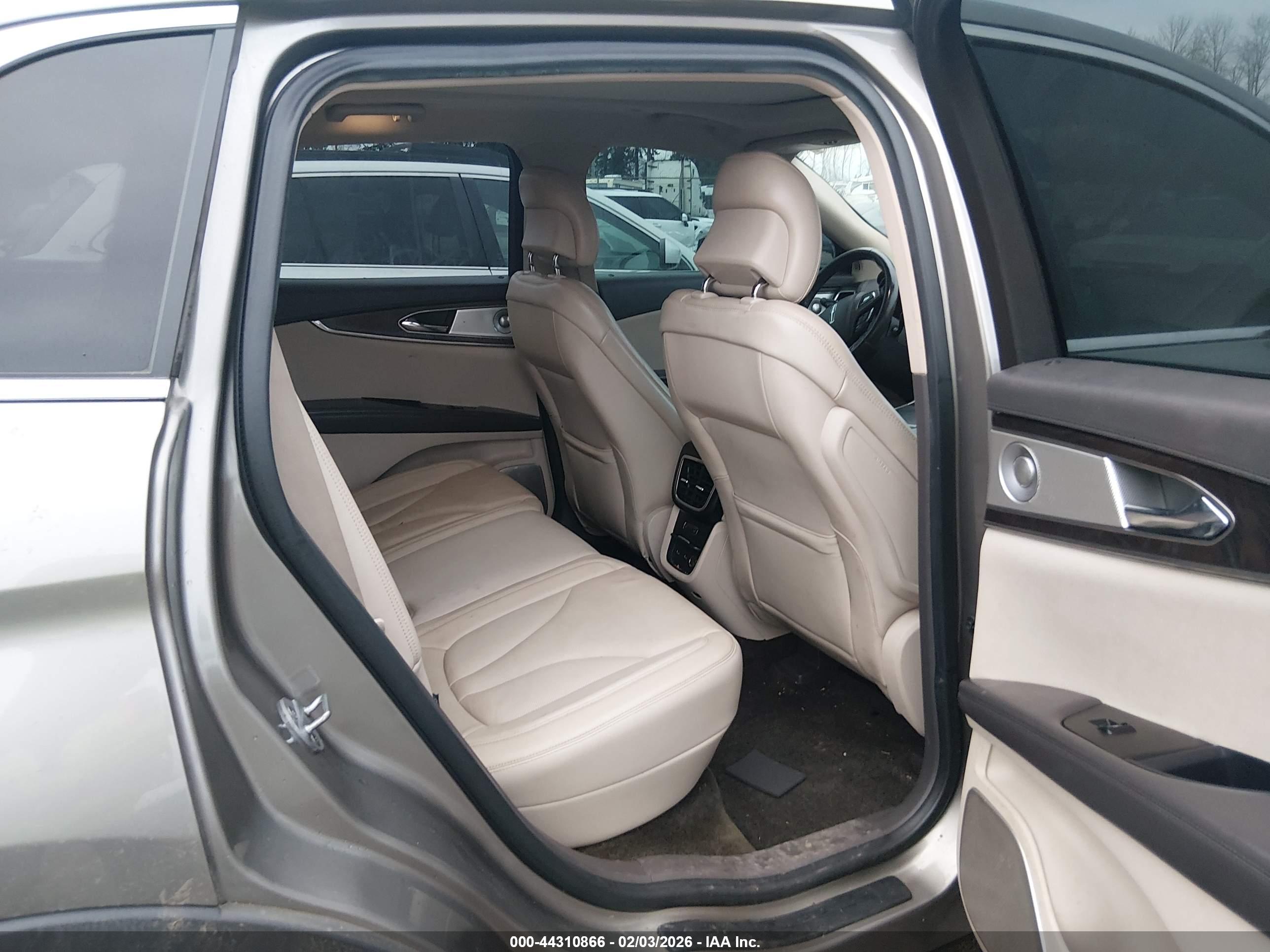 LINCOLN MKX image 8