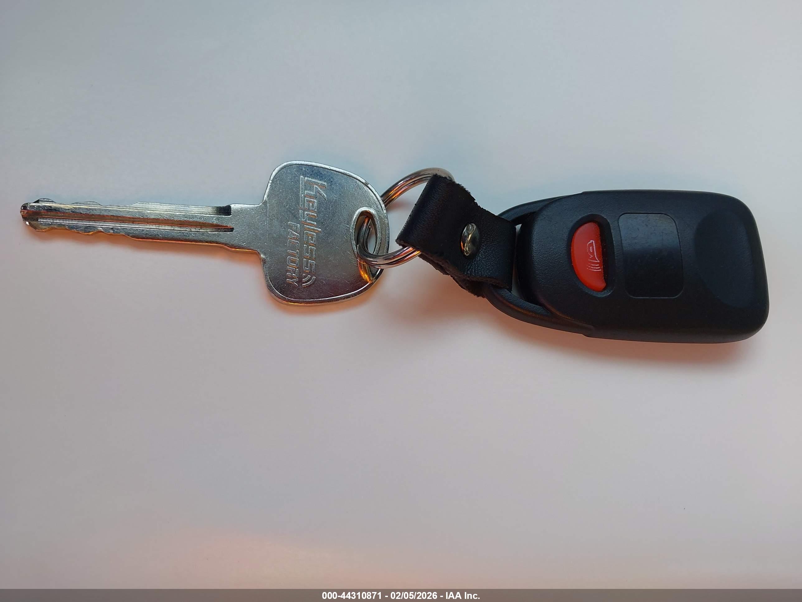 HYUNDAI ELANTRA image 11