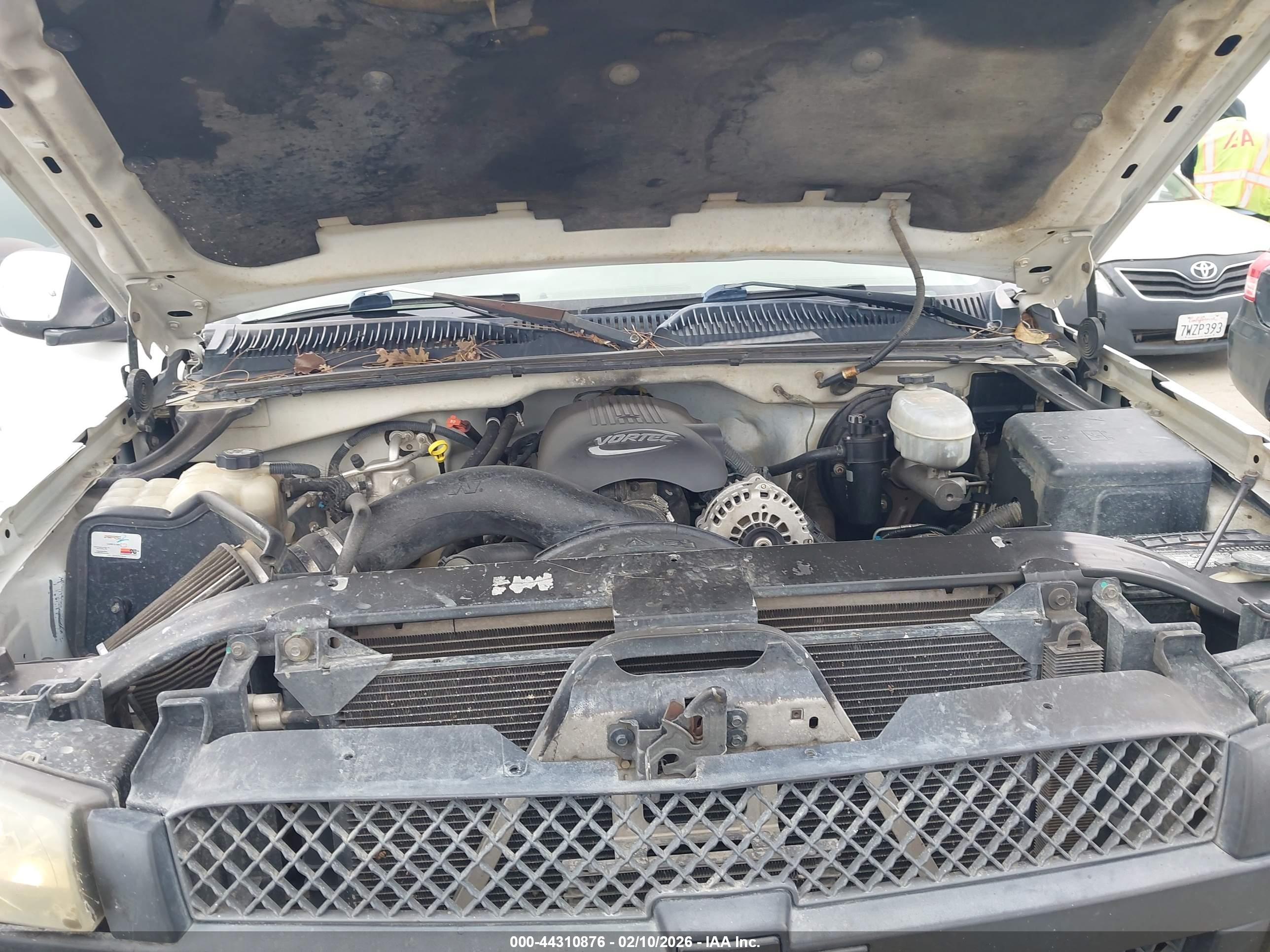 CHEVROLET SILVERADO image 10
