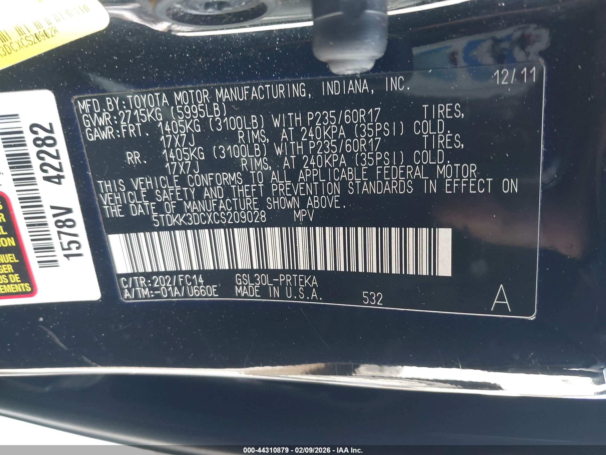 TOYOTA SIENNA image 9