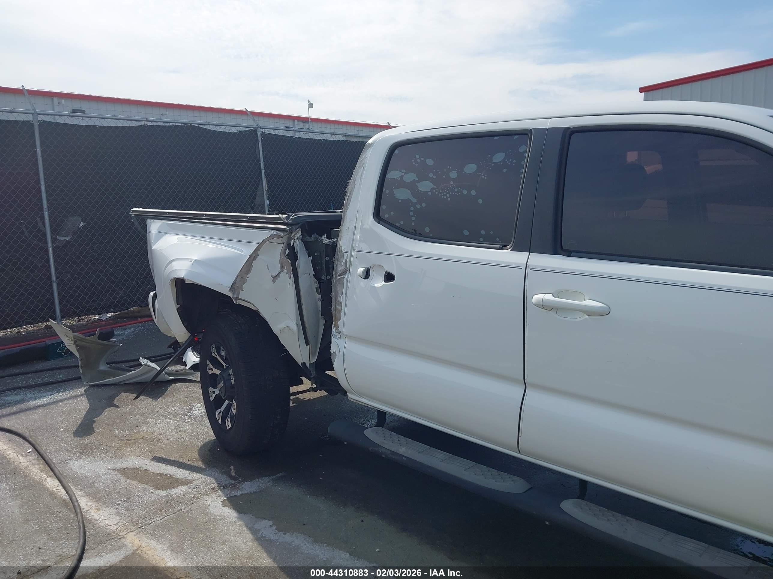 TOYOTA TACOMA image 6