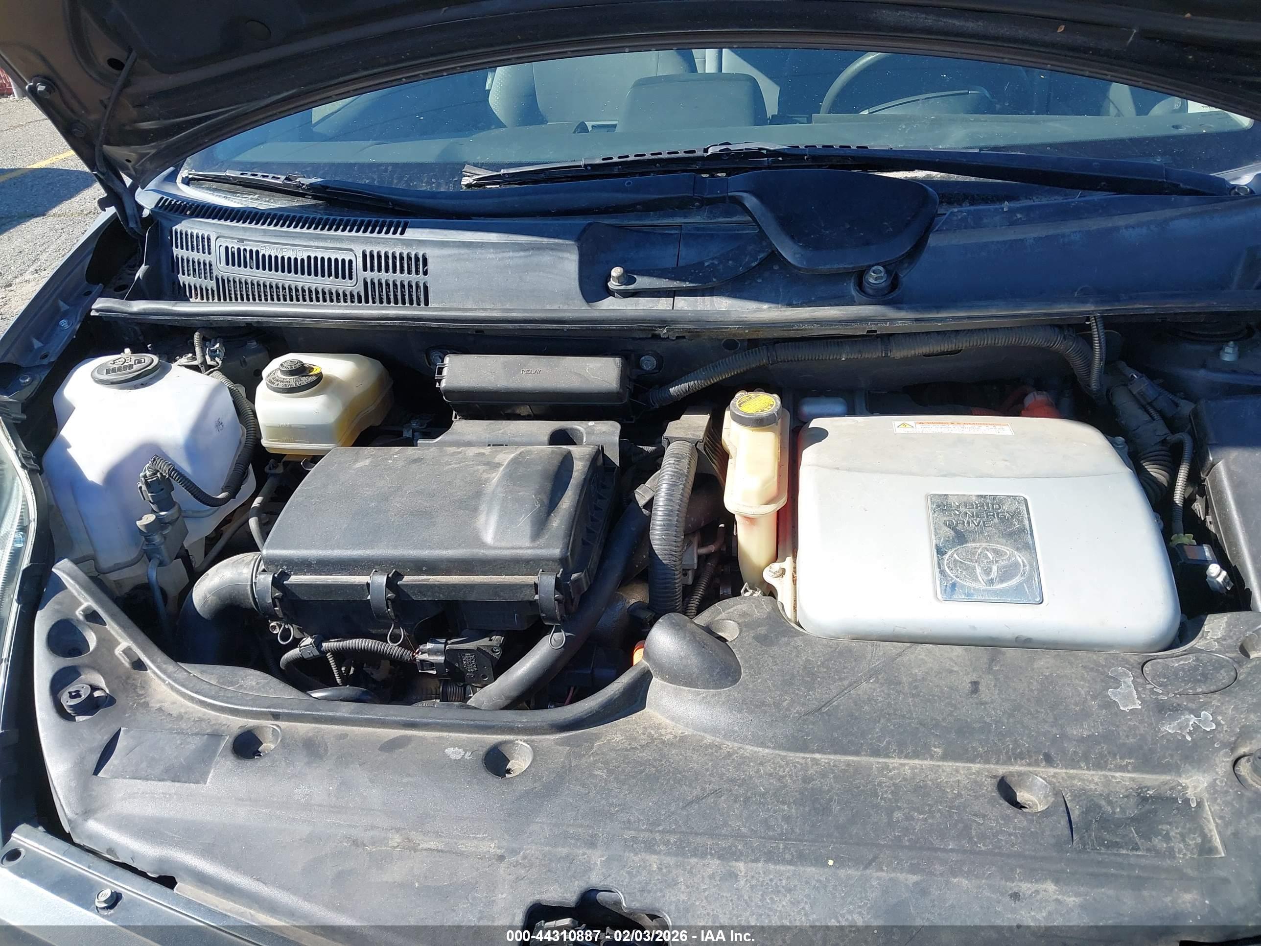 TOYOTA PRIUS image 10