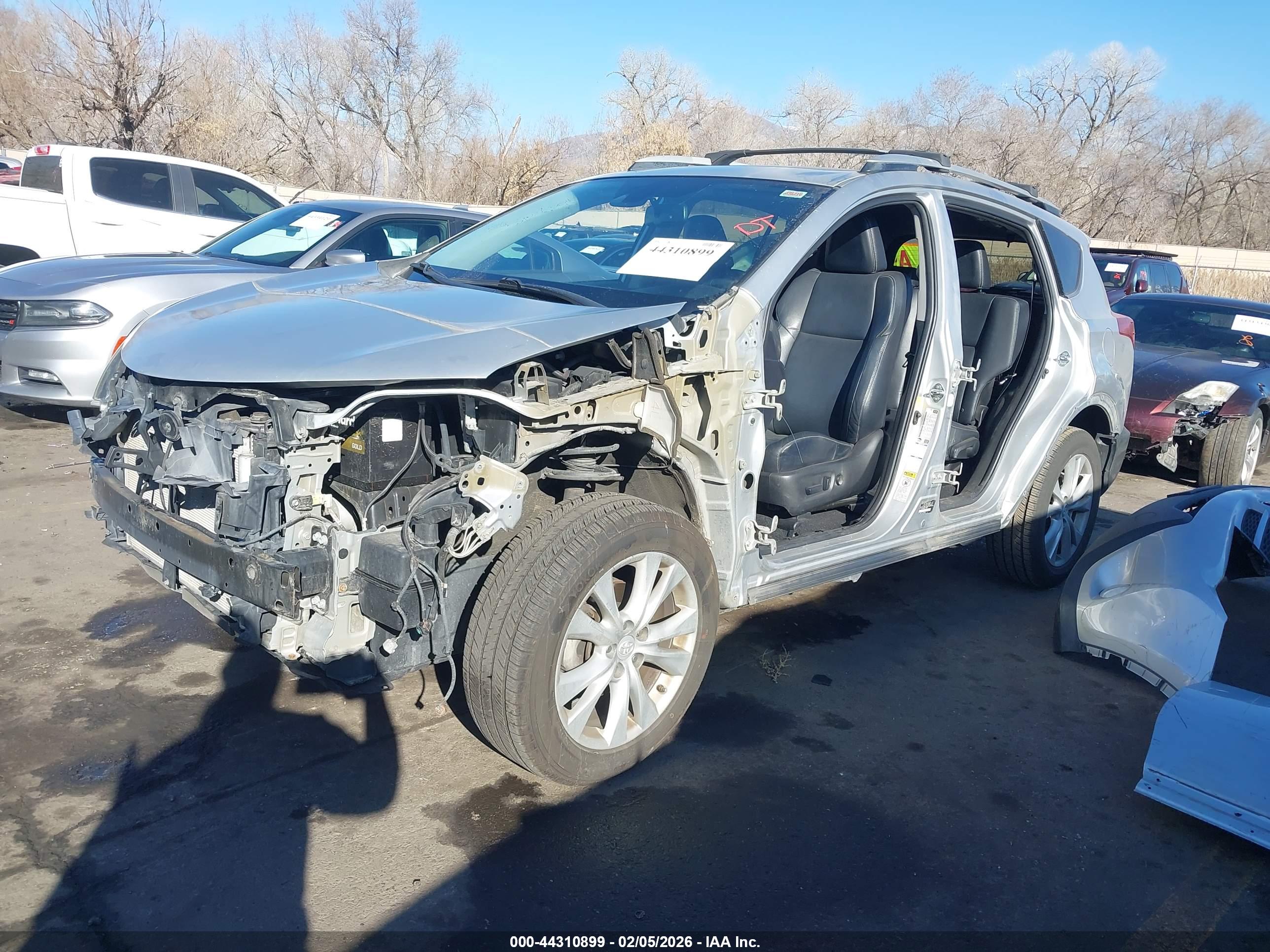 TOYOTA RAV4 image 2