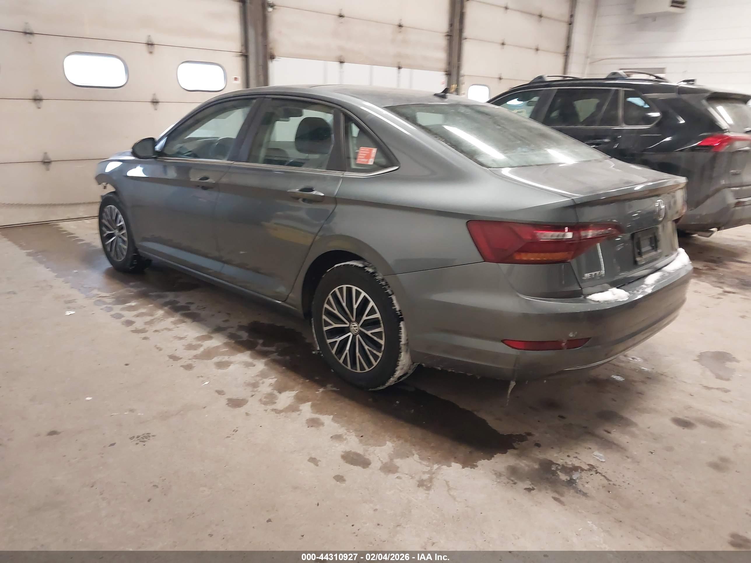 VOLKSWAGEN JETTA image 3