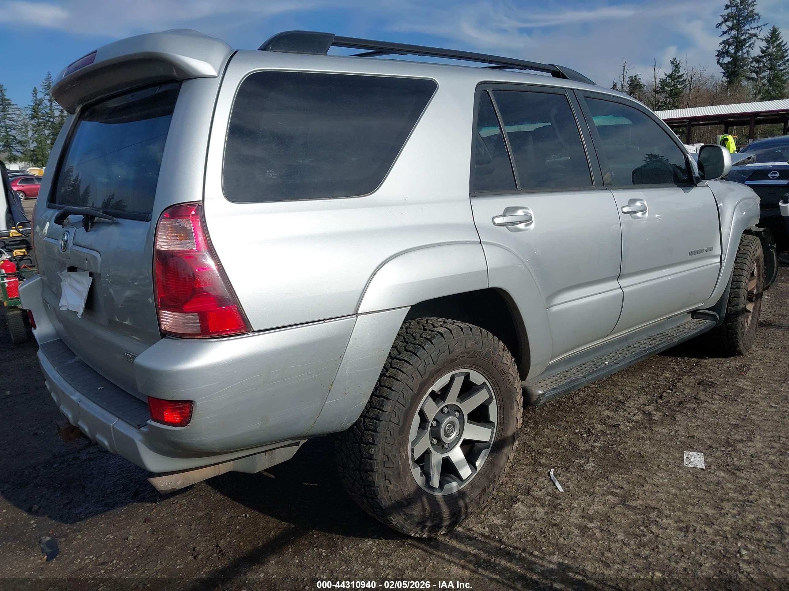 TOYOTA 4RUNNER image 4