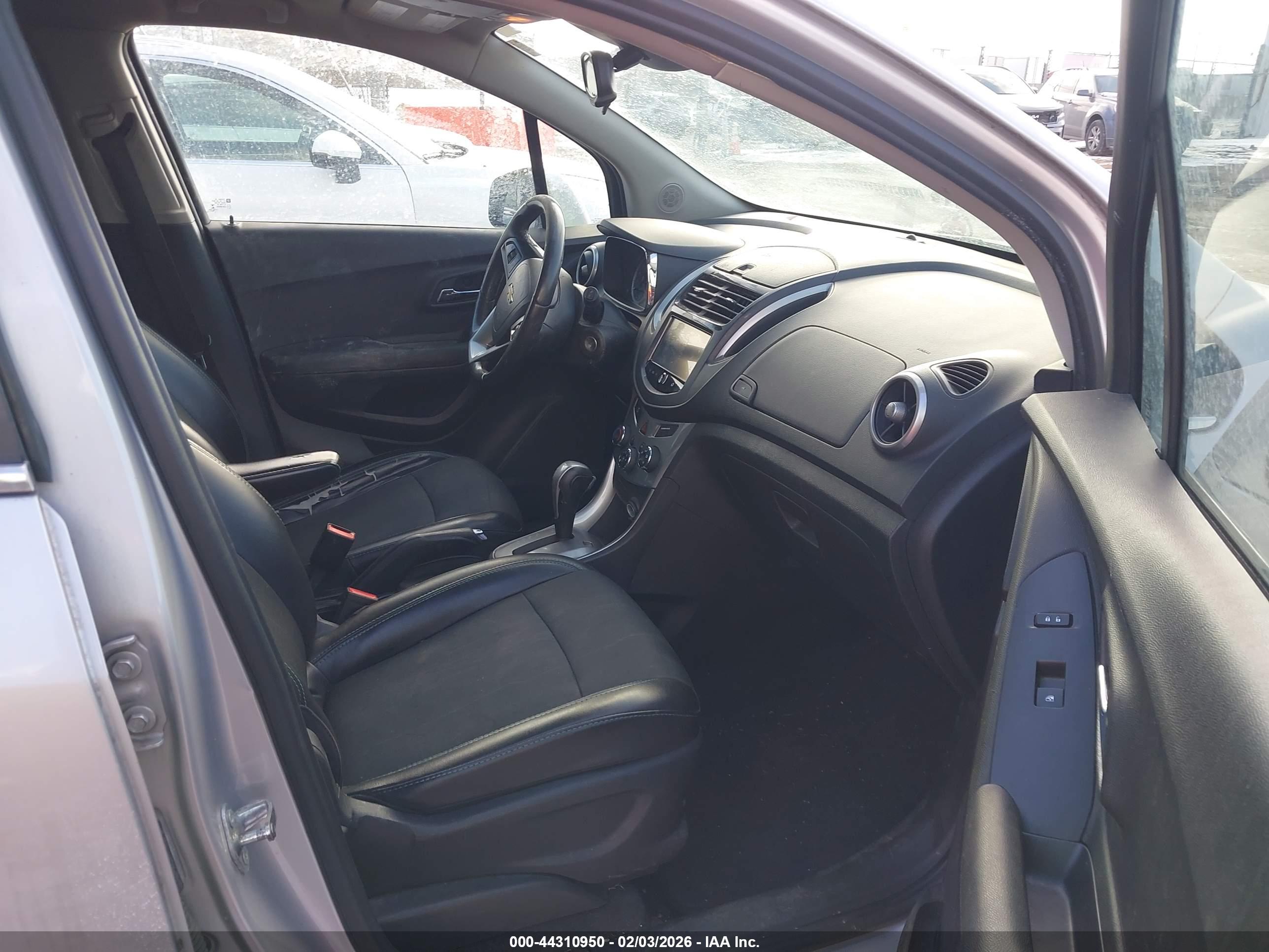 CHEVROLET TRAX image 5