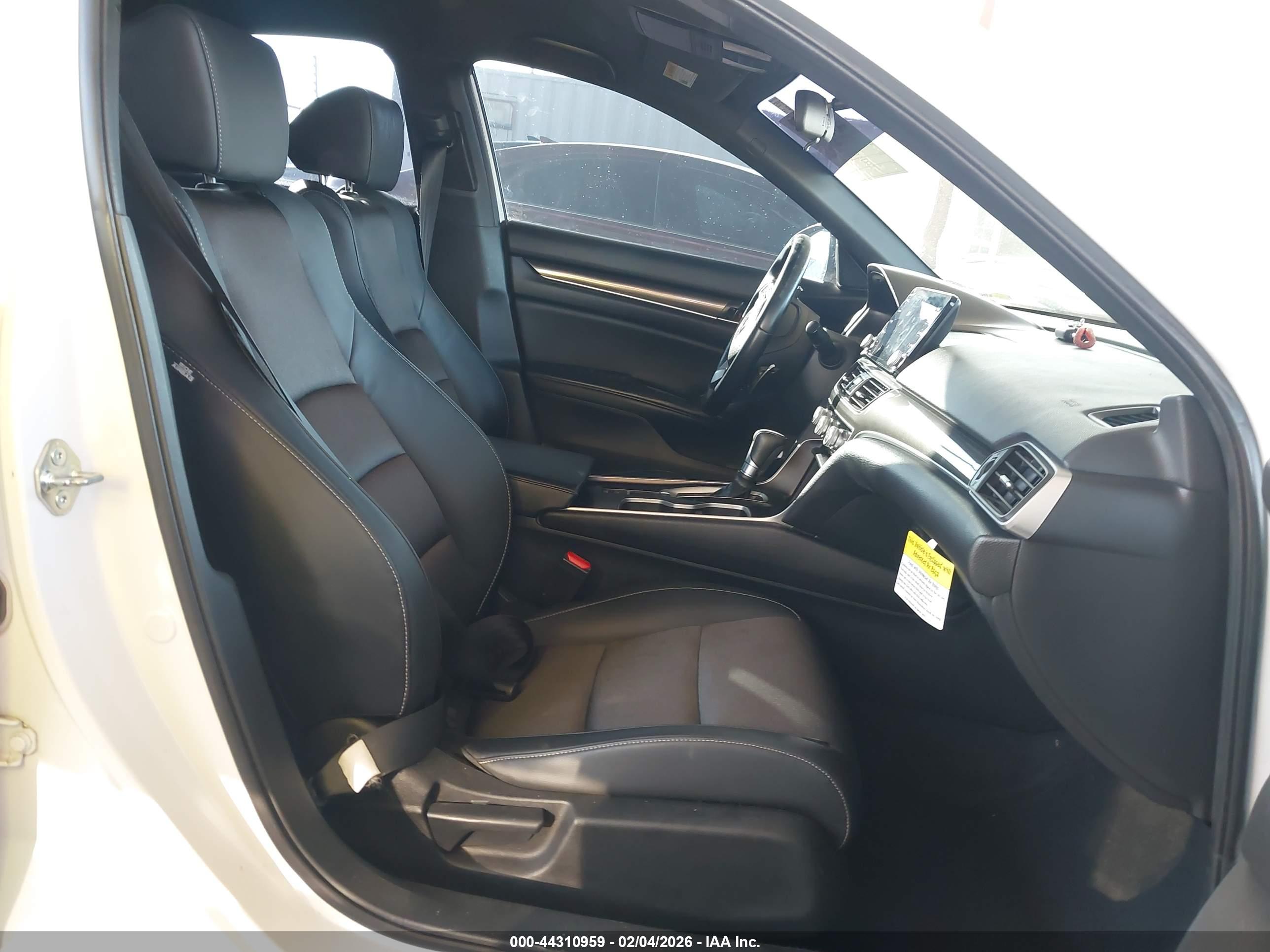 HONDA ACCORD image 5