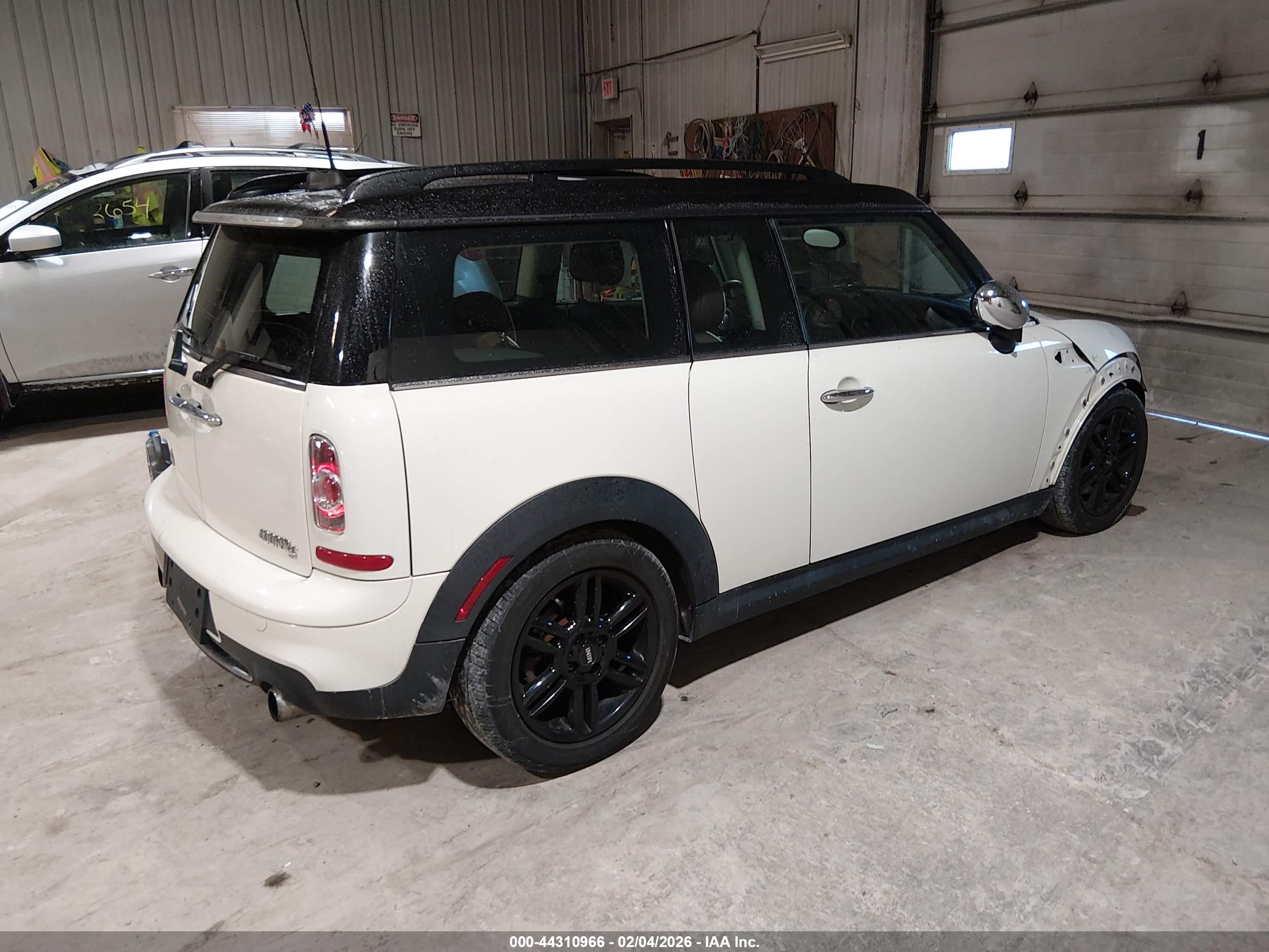 MINI COOPER image 4