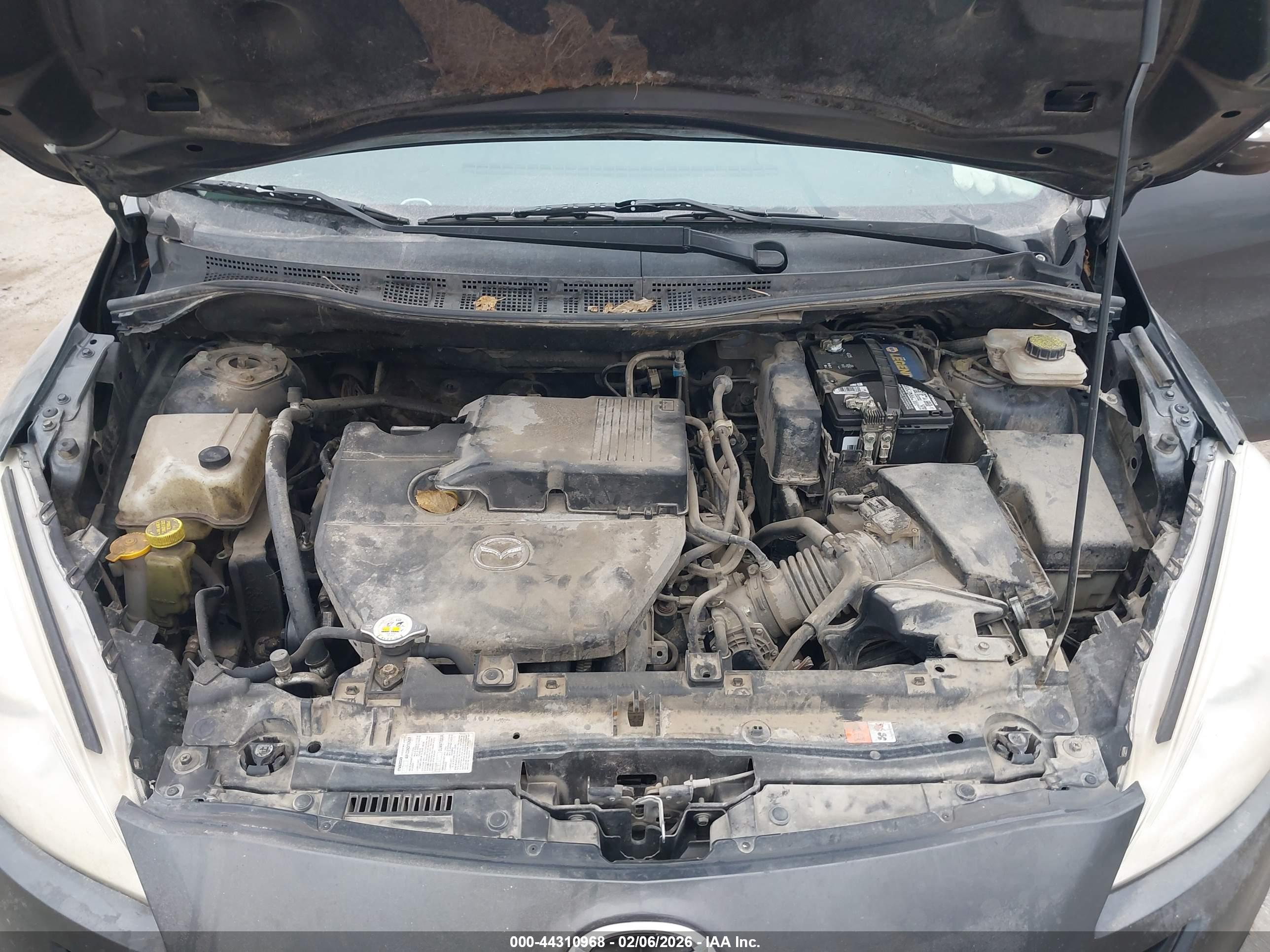 MAZDA MAZDA5 image 10