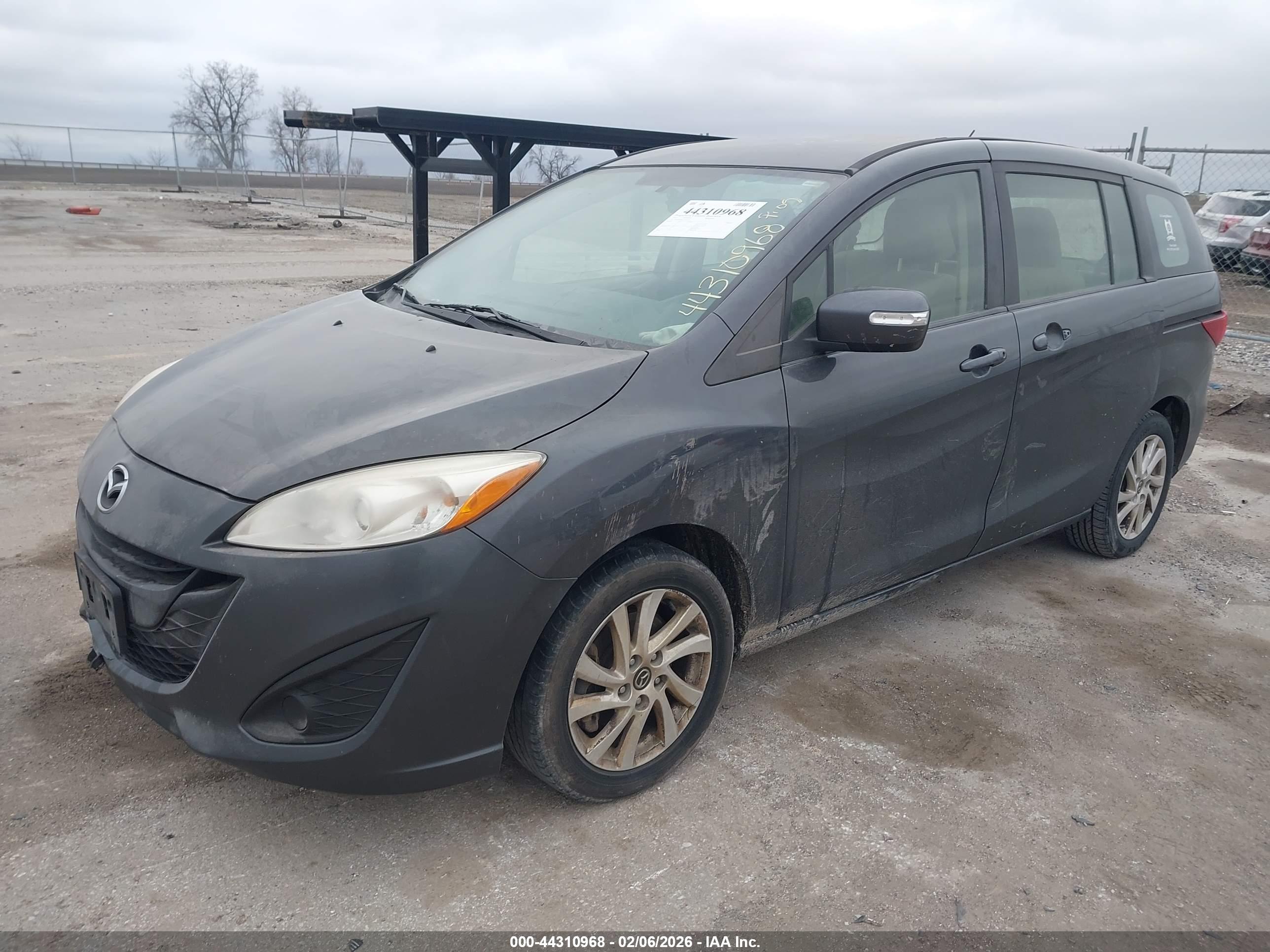 MAZDA MAZDA5 image 2