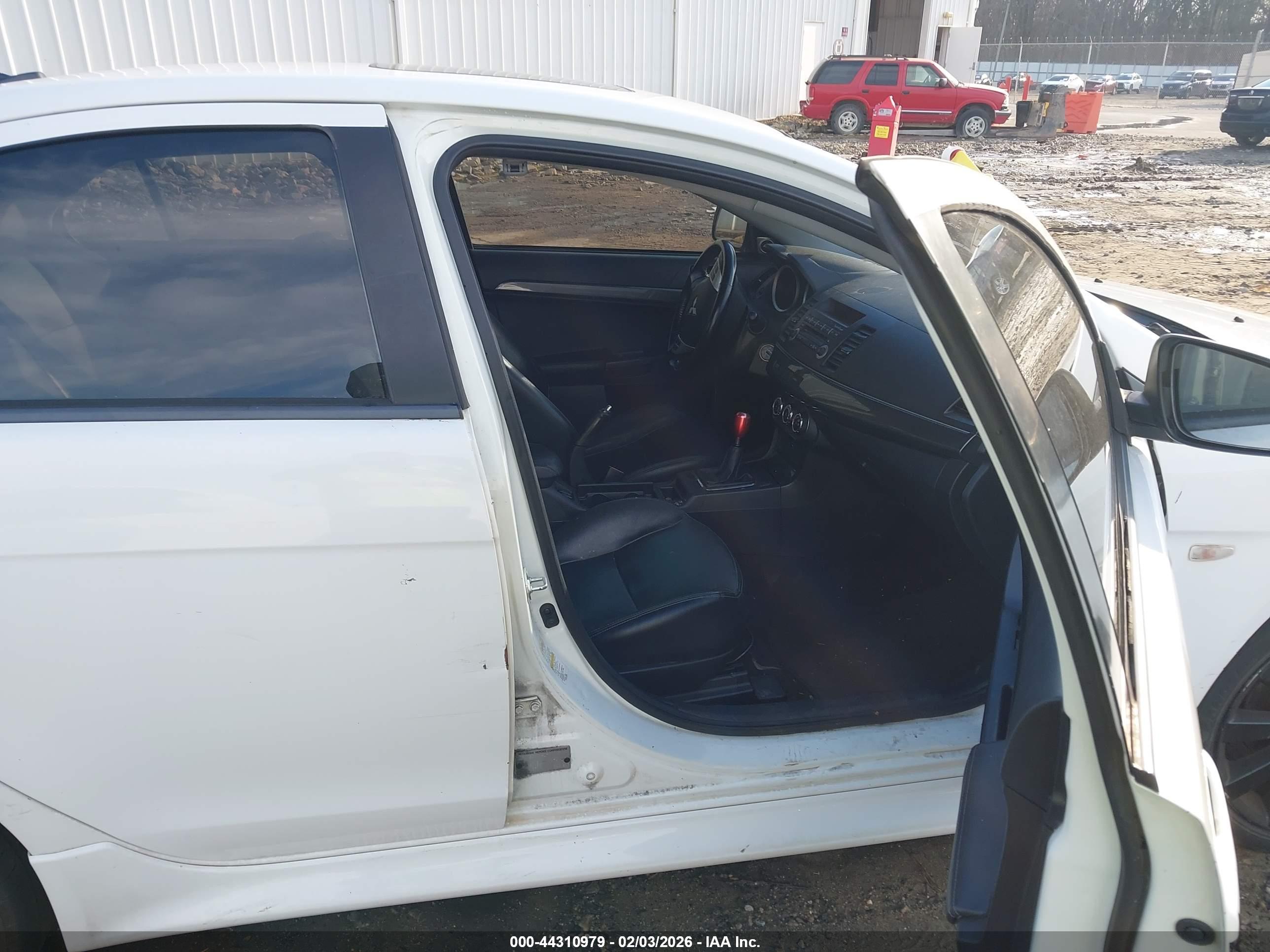 MITSUBISHI LANCER image 5