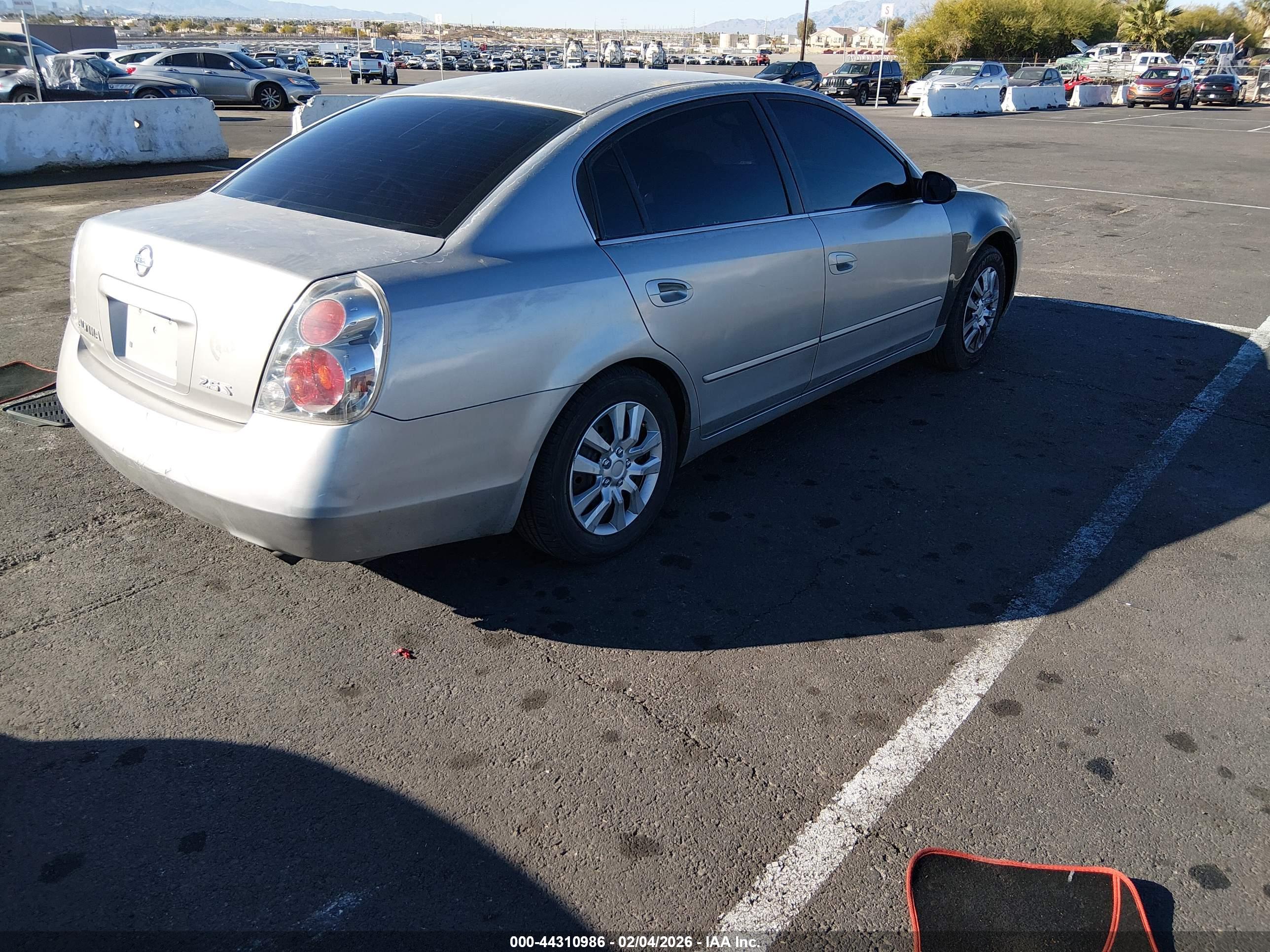 NISSAN ALTIMA image 4