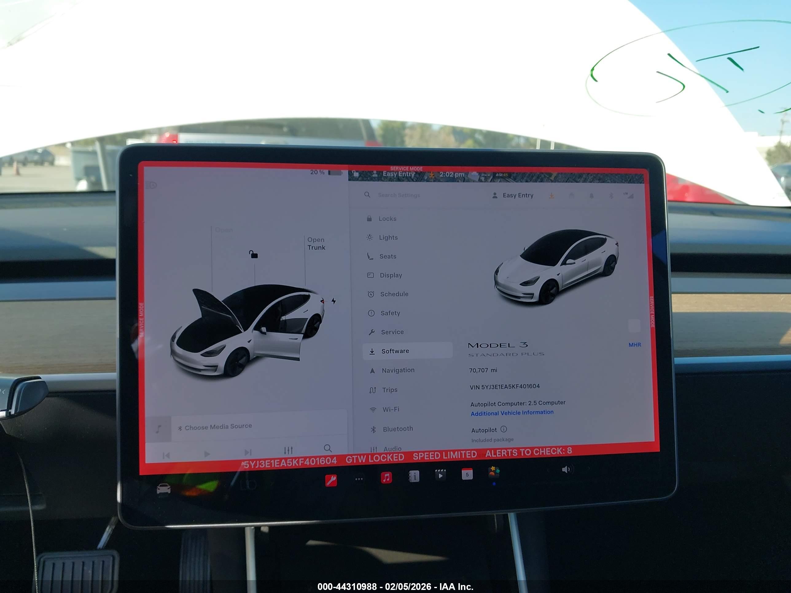 TESLA MODEL image 7
