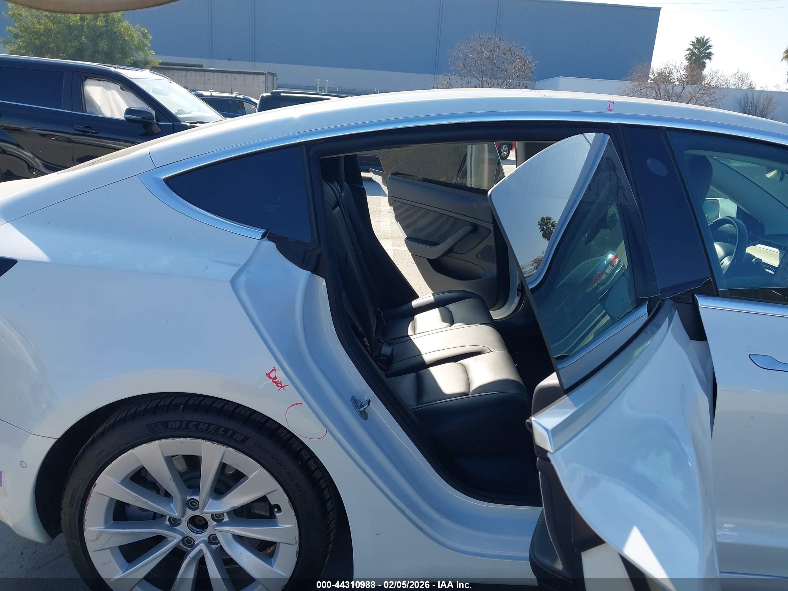 TESLA MODEL image 8
