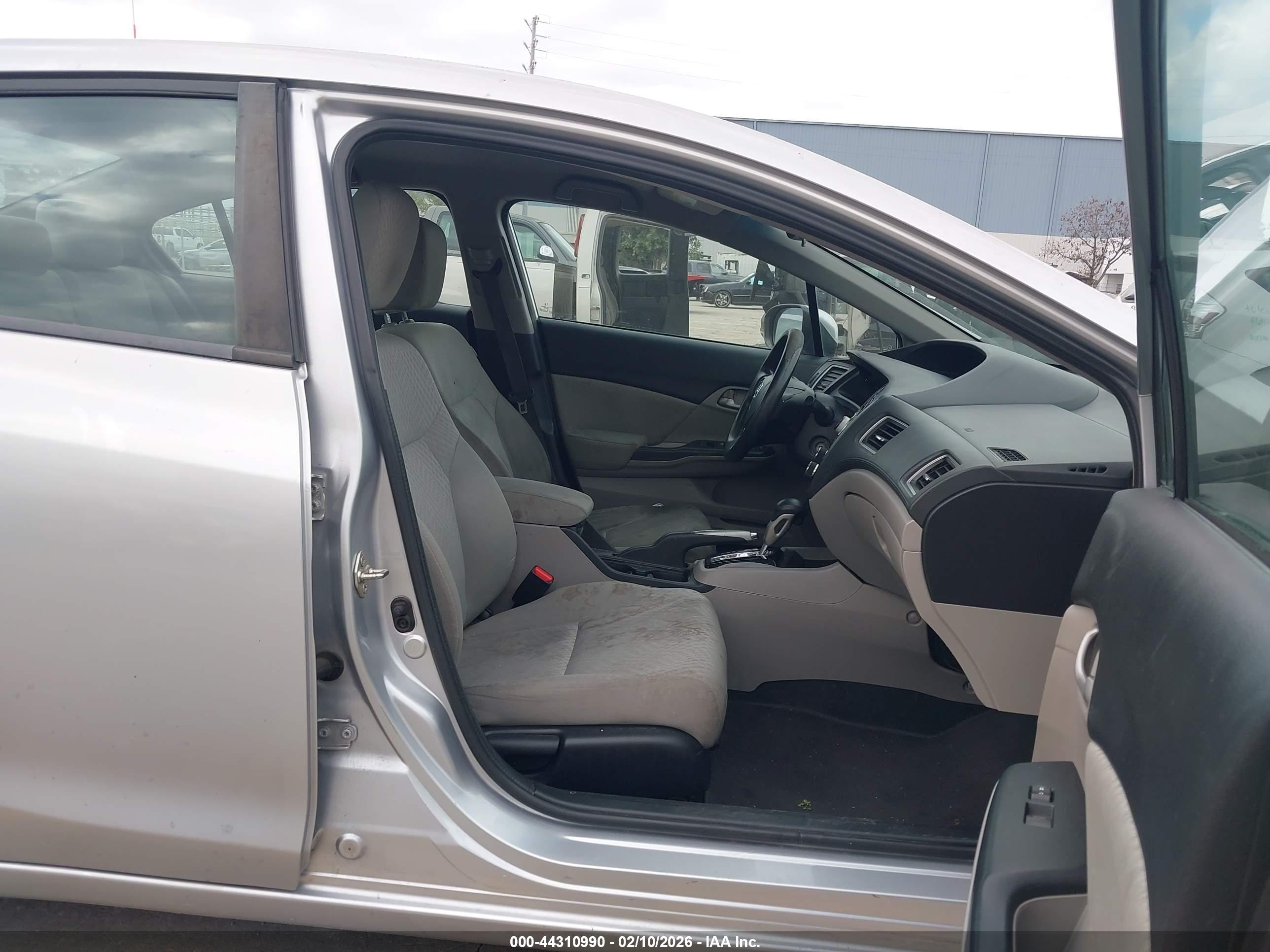 HONDA CIVIC image 5