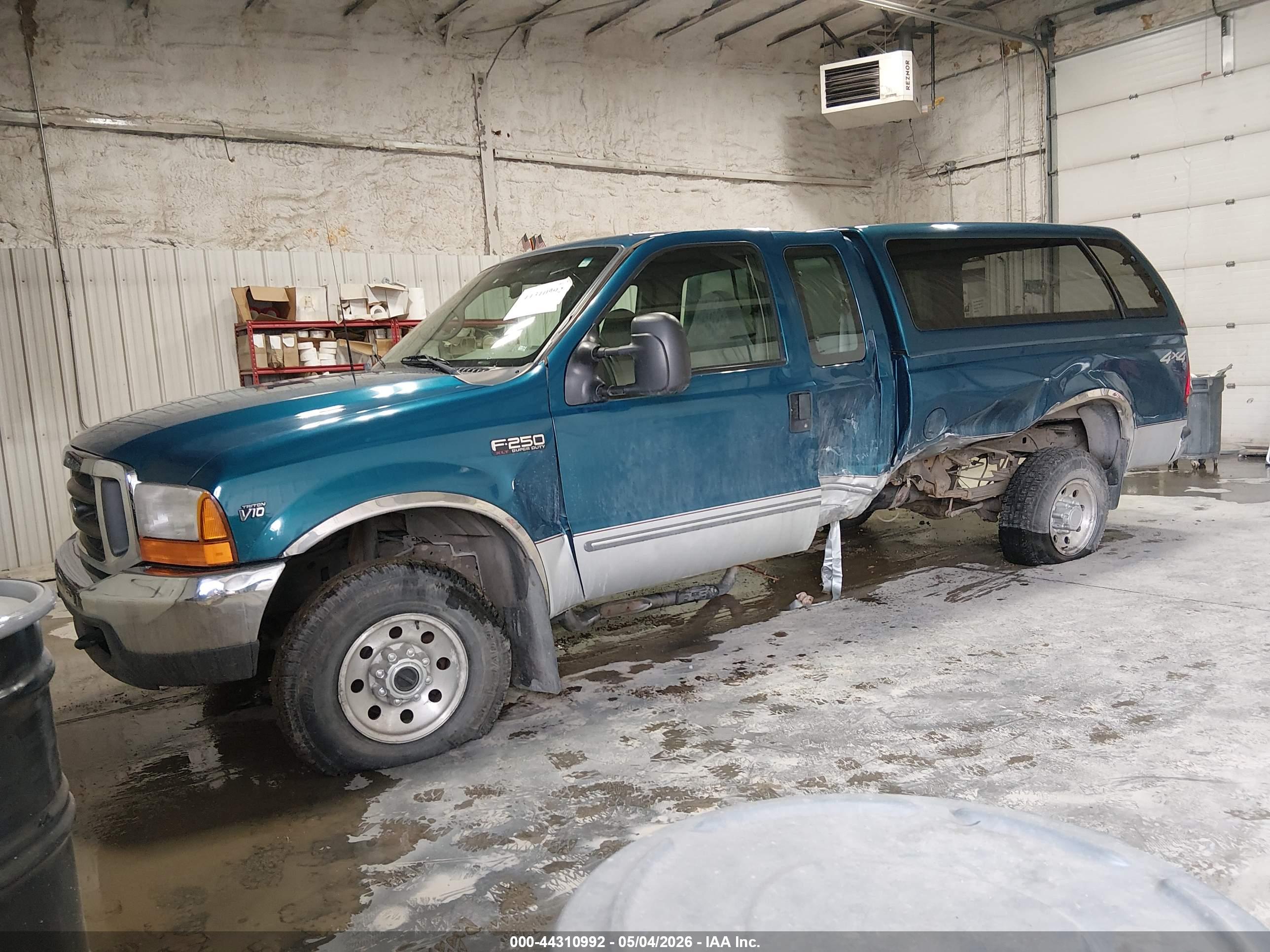 FORD F-250 image 2