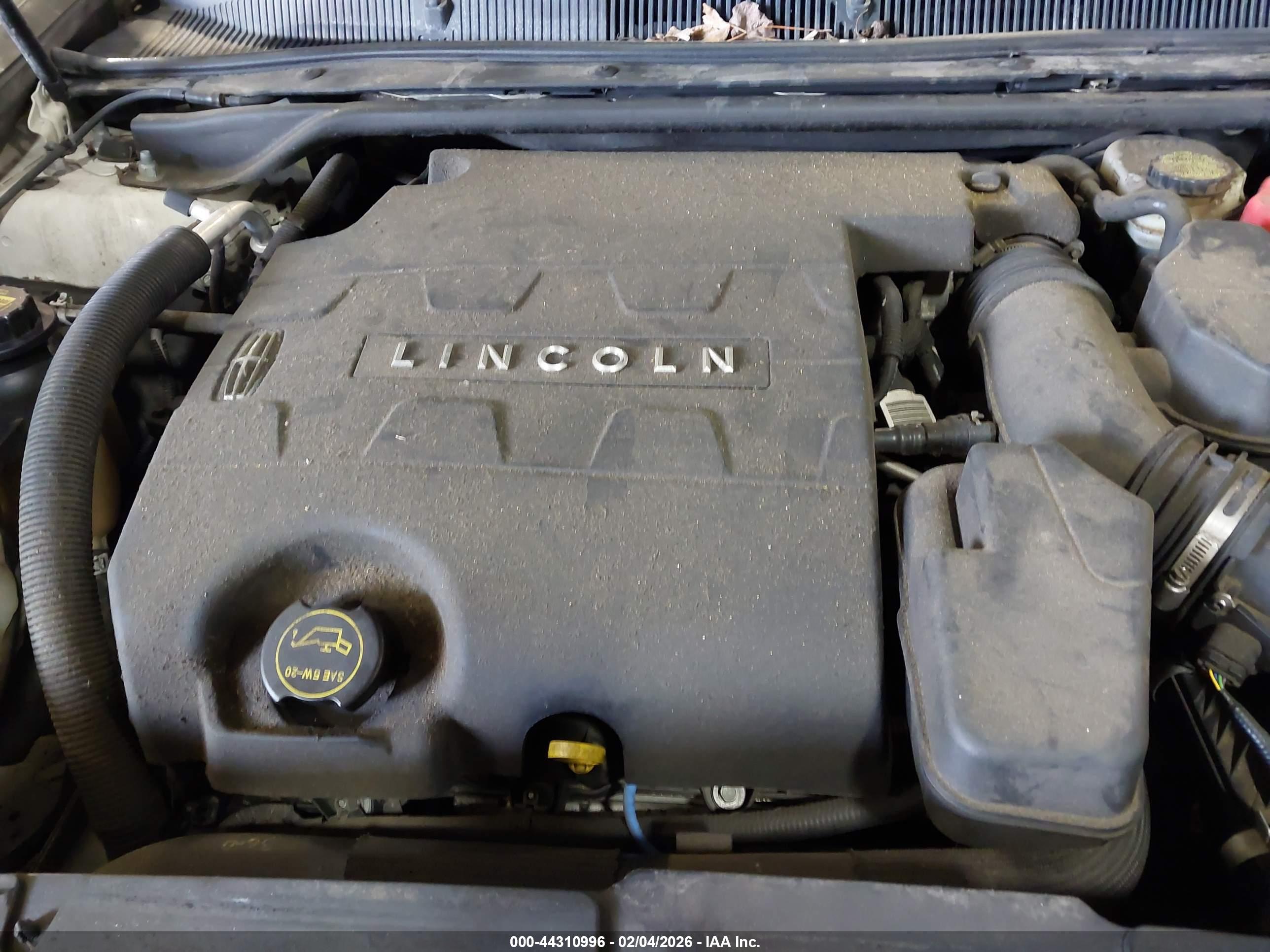LINCOLN MKS image 10
