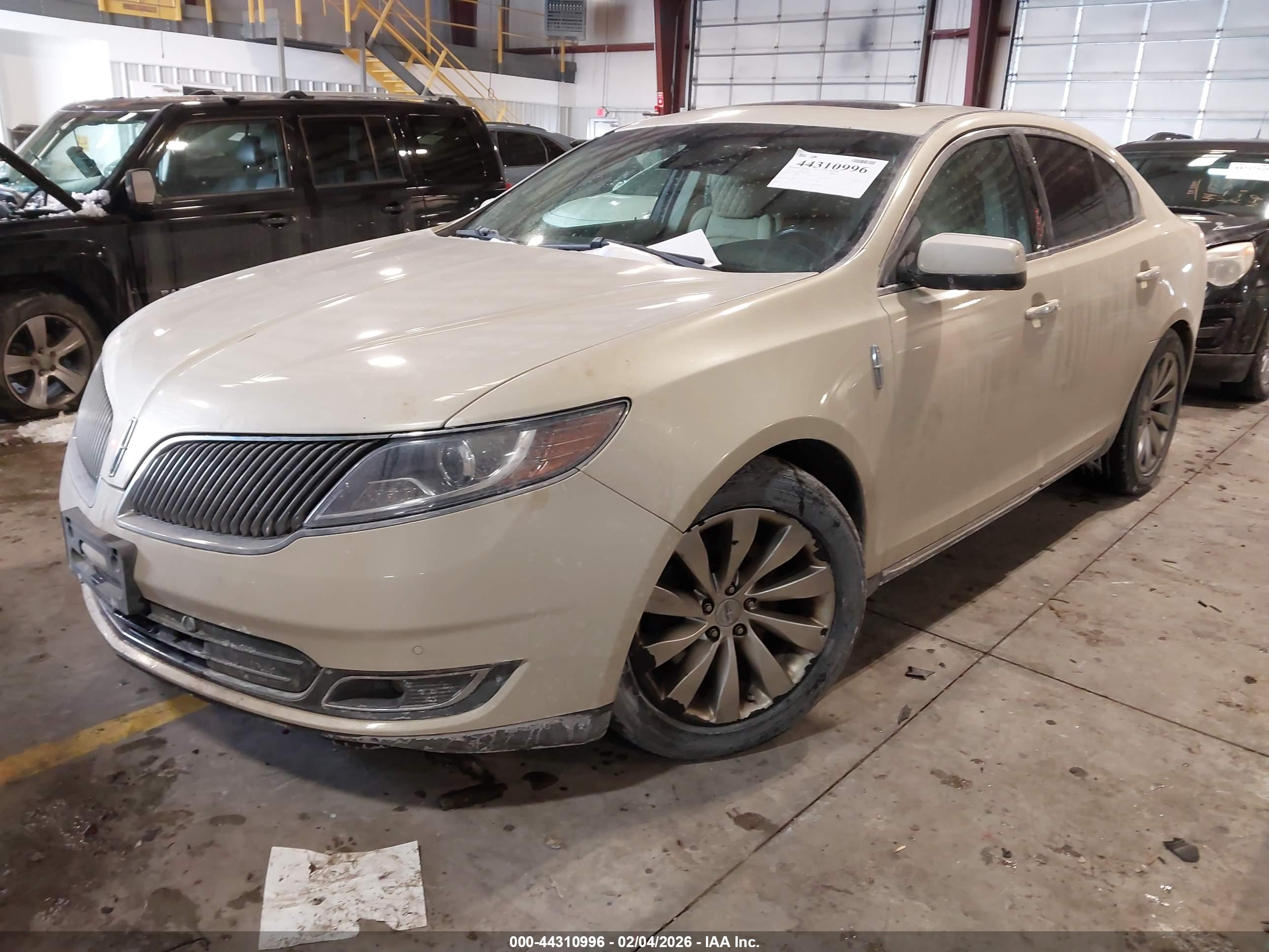 LINCOLN MKS image 2