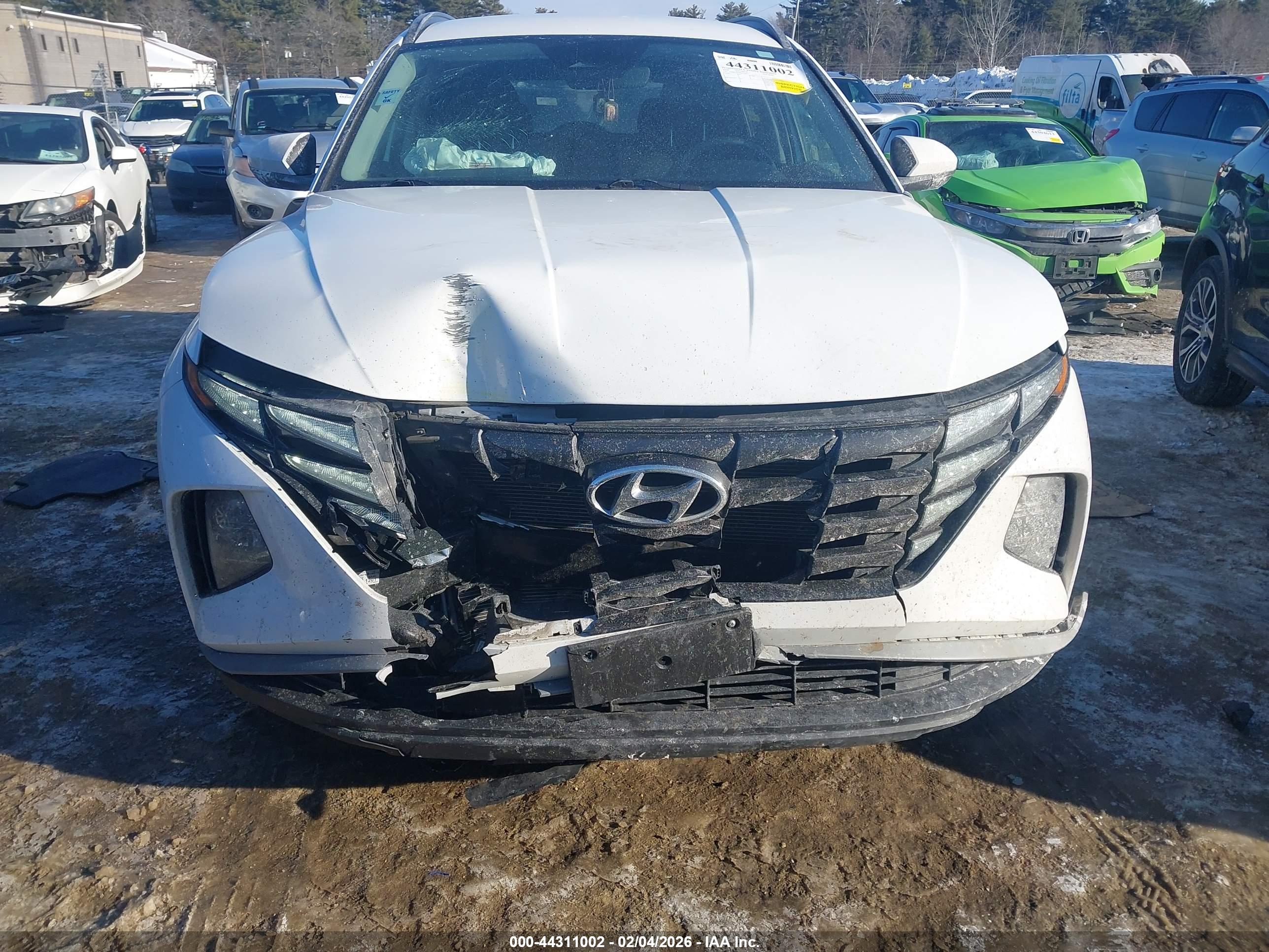 HYUNDAI TUCSON image 6