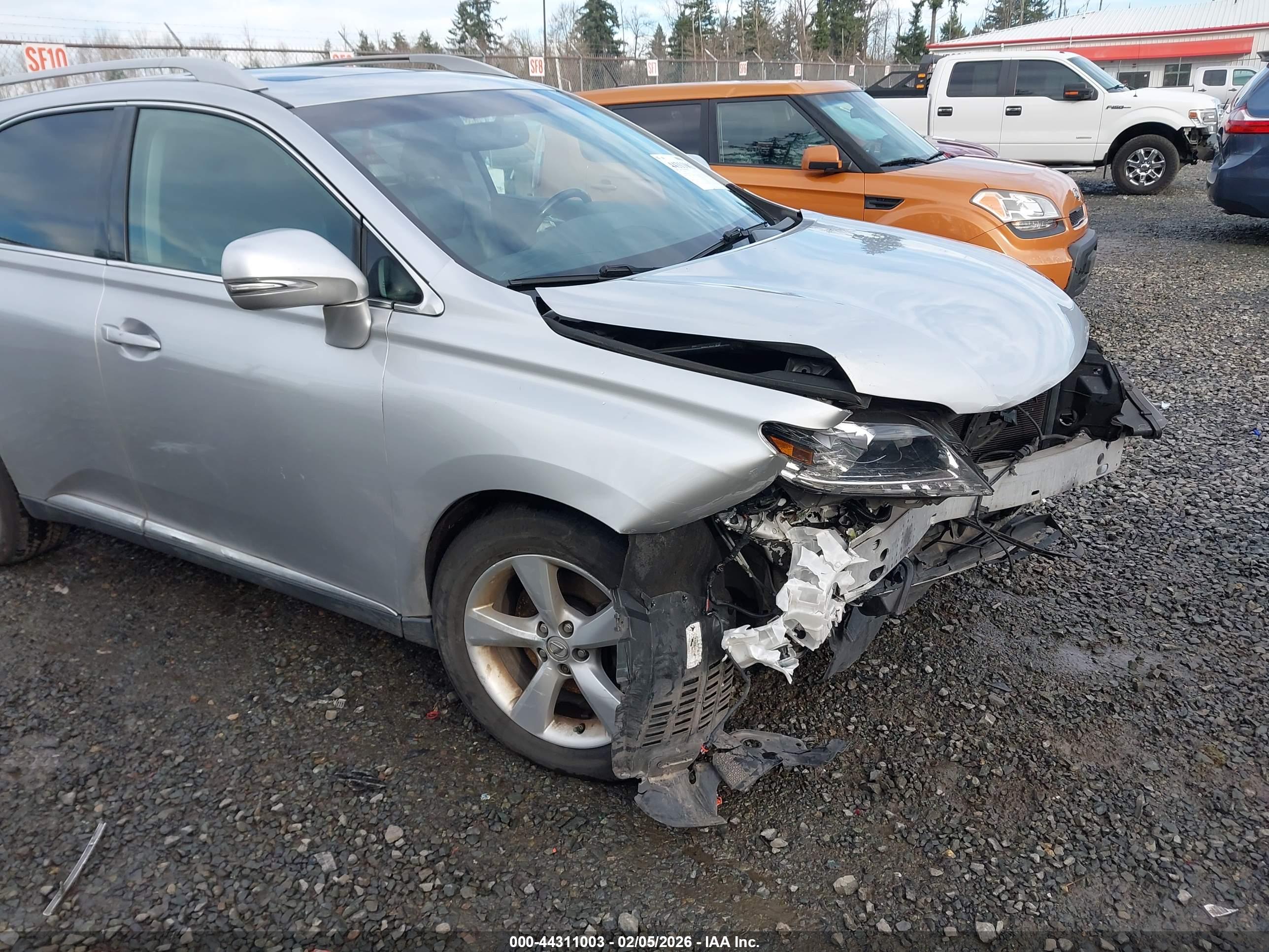 LEXUS RX image 6