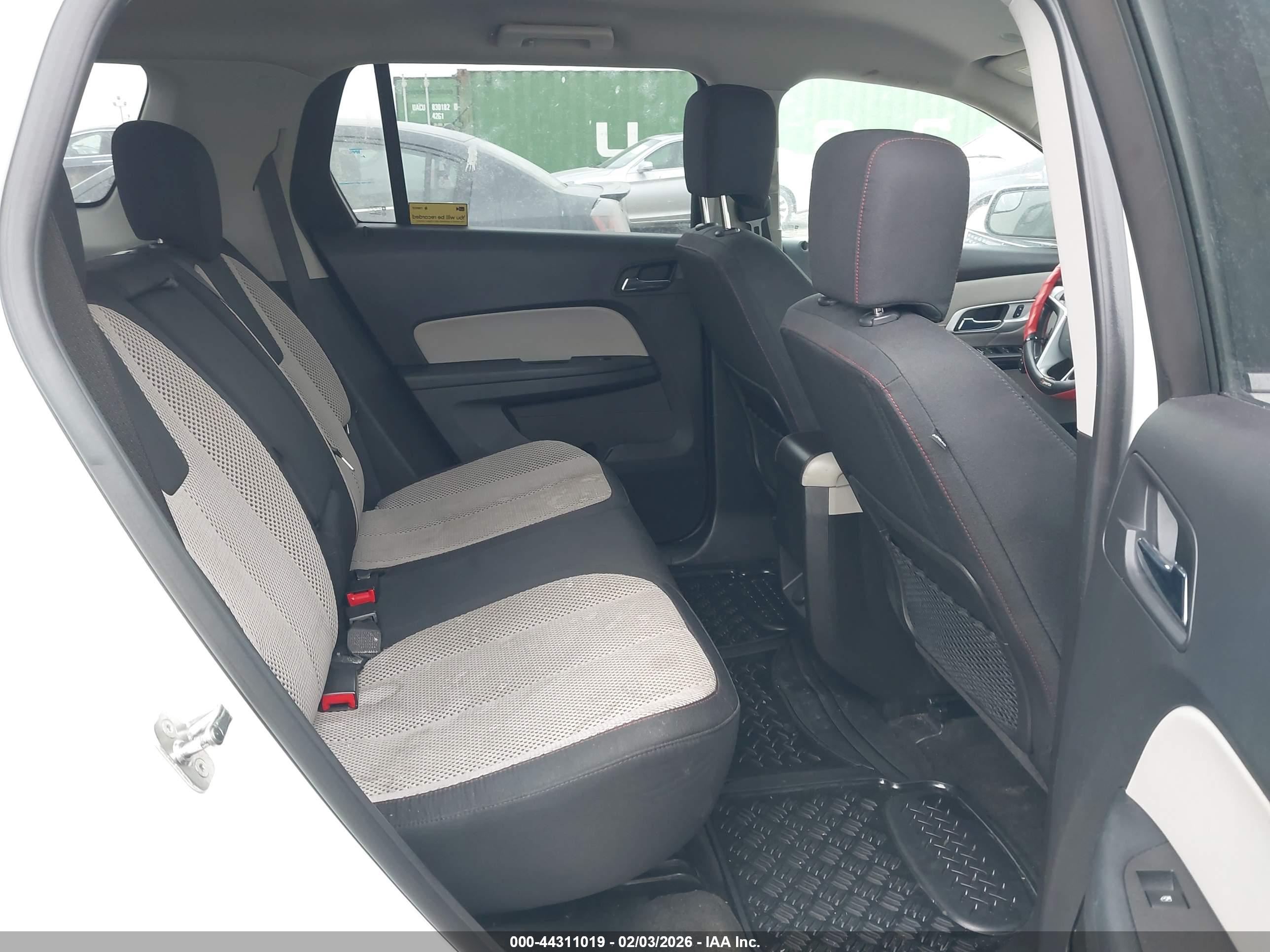 GMC TERRAIN image 8