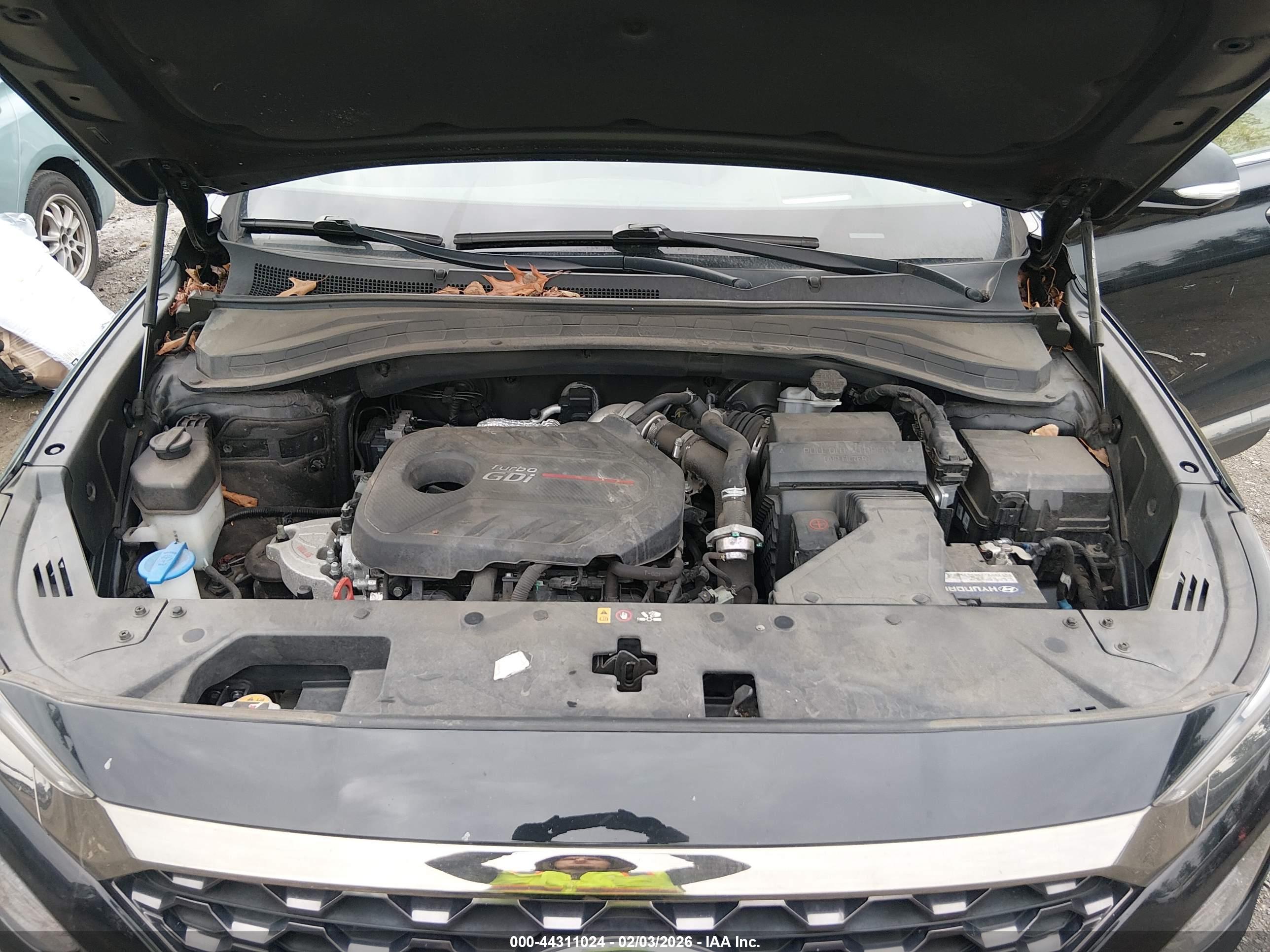 HYUNDAI SANTA image 10