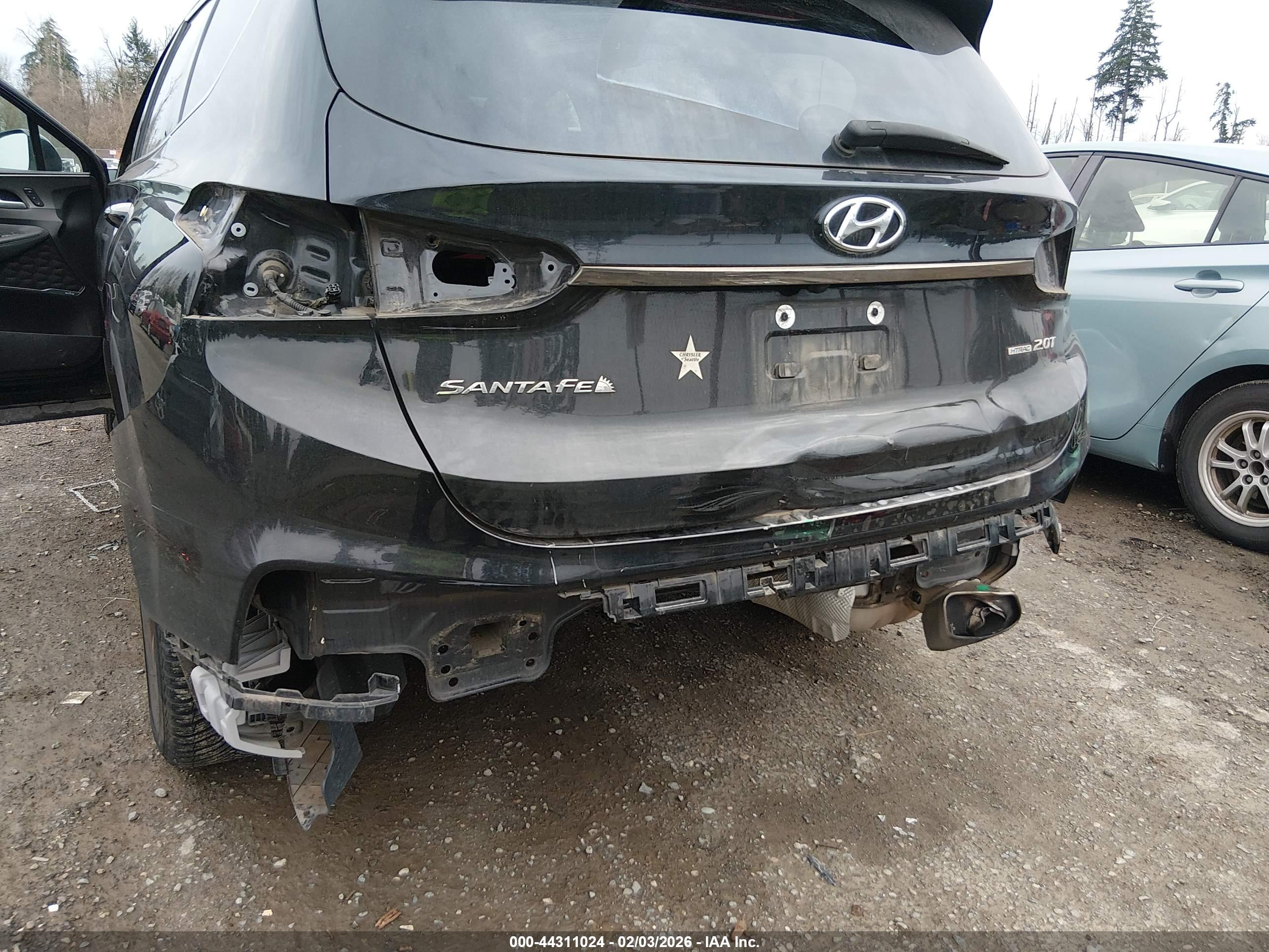 HYUNDAI SANTA image 6