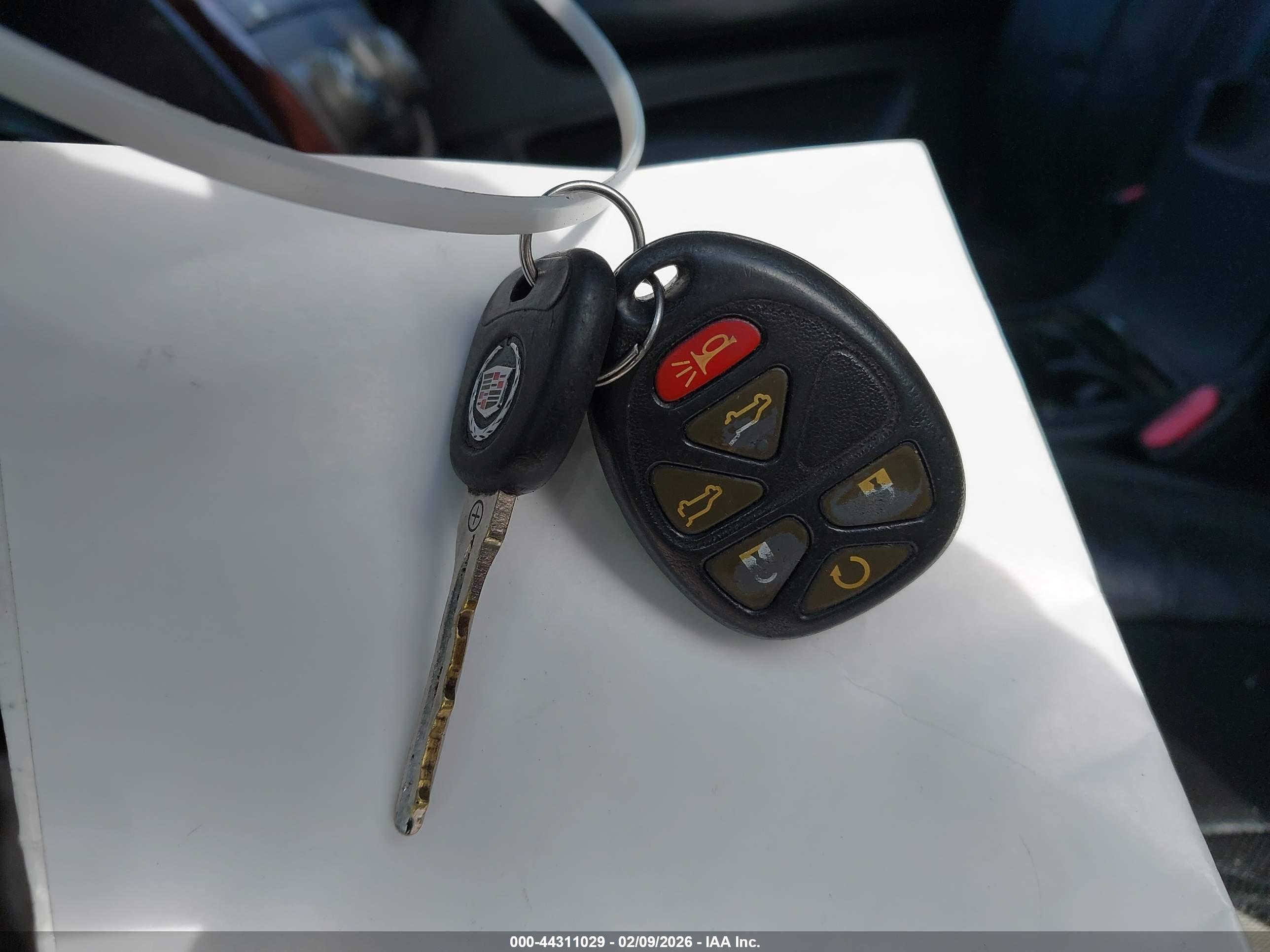 CADILLAC DTS image 11