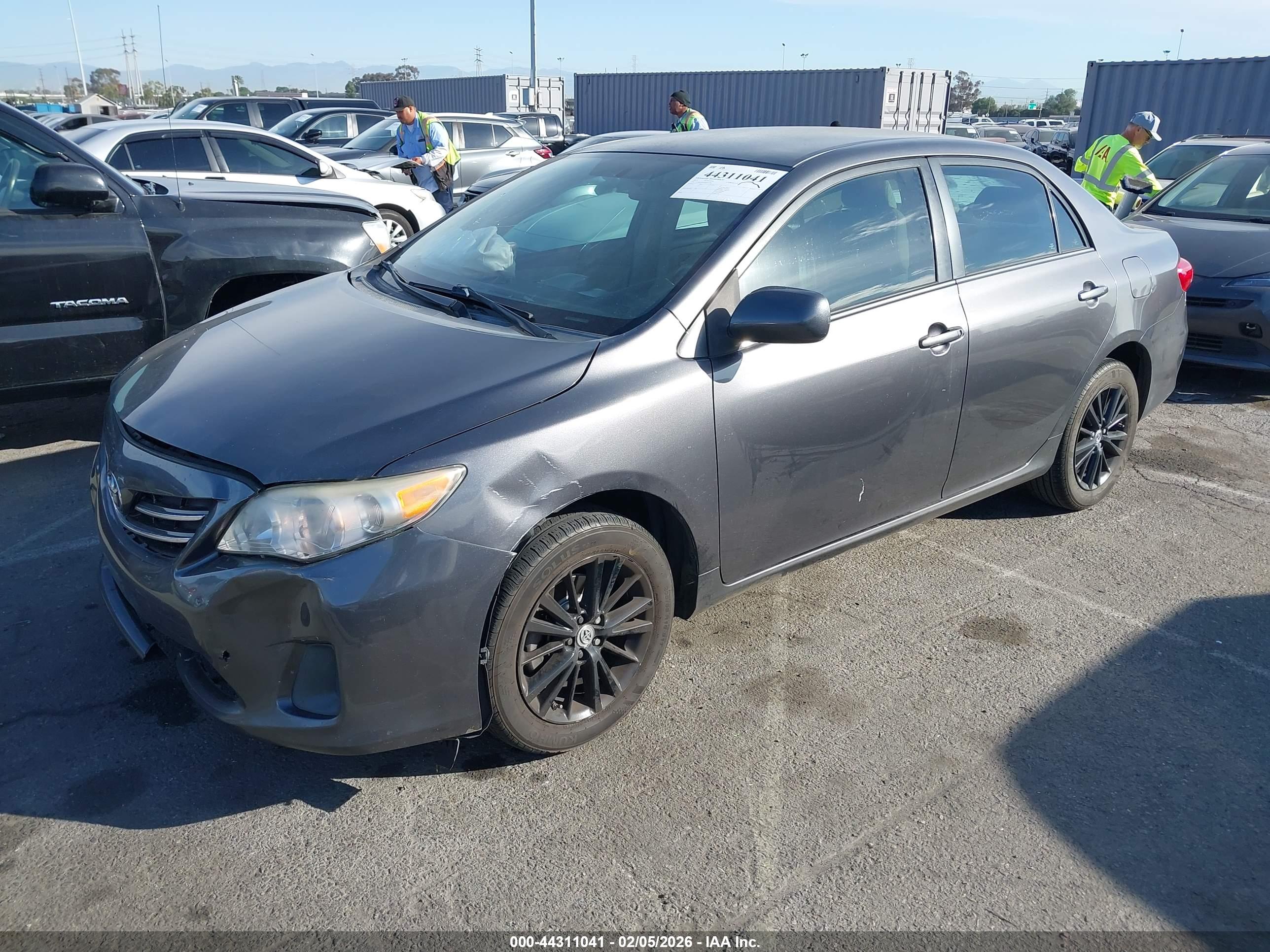 TOYOTA COROLLA image 2