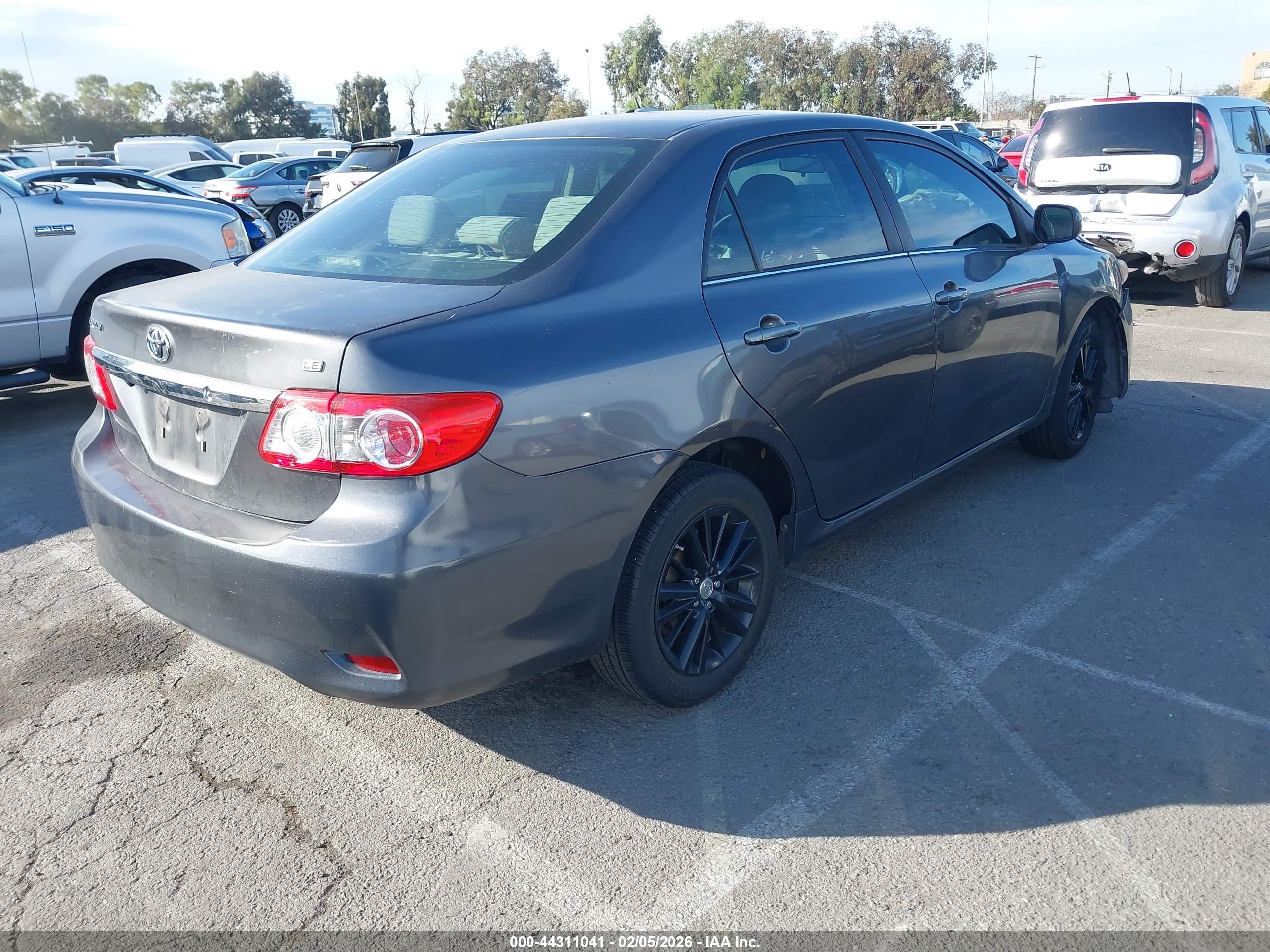 TOYOTA COROLLA image 4