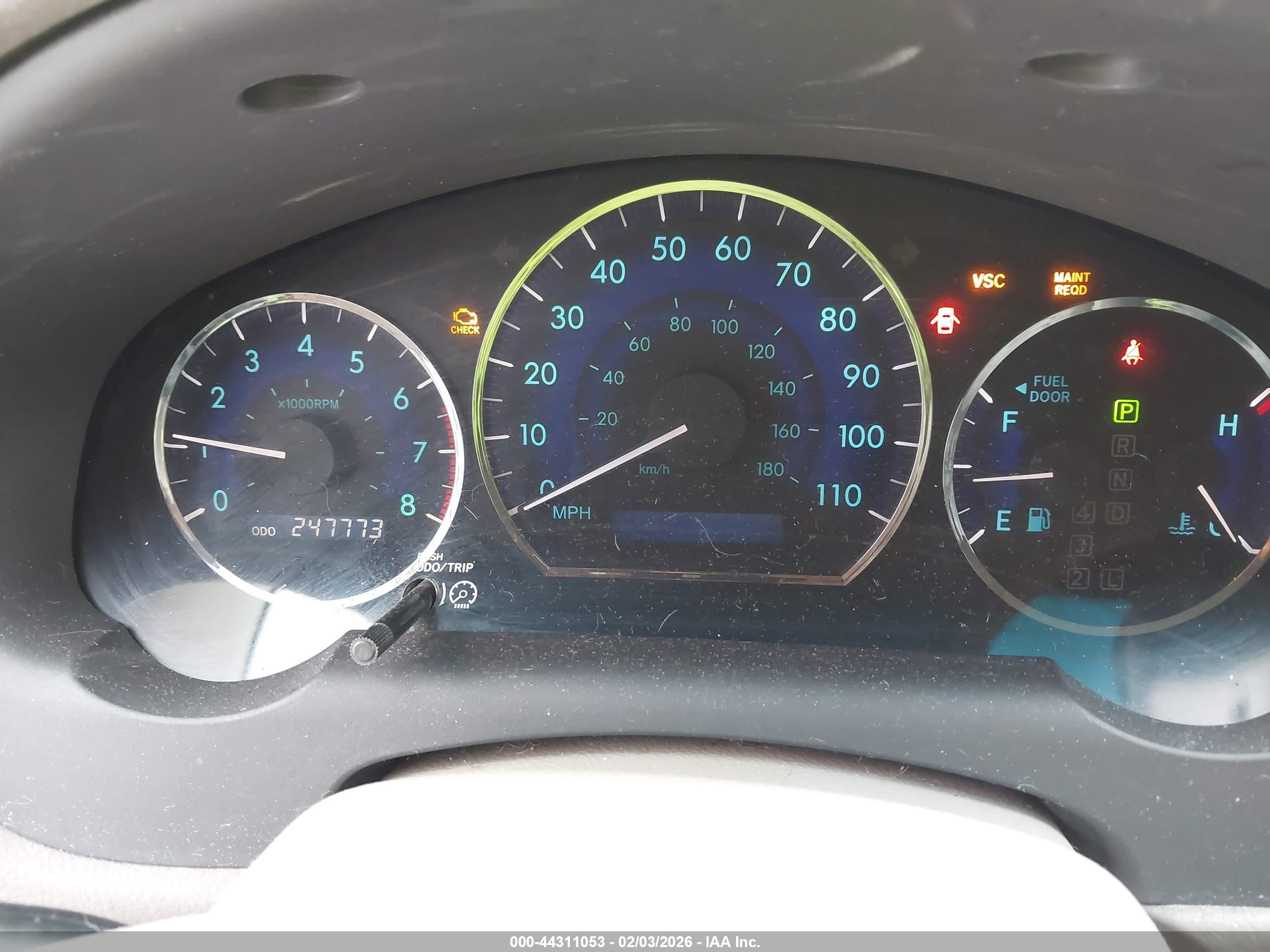 TOYOTA SIENNA image 7
