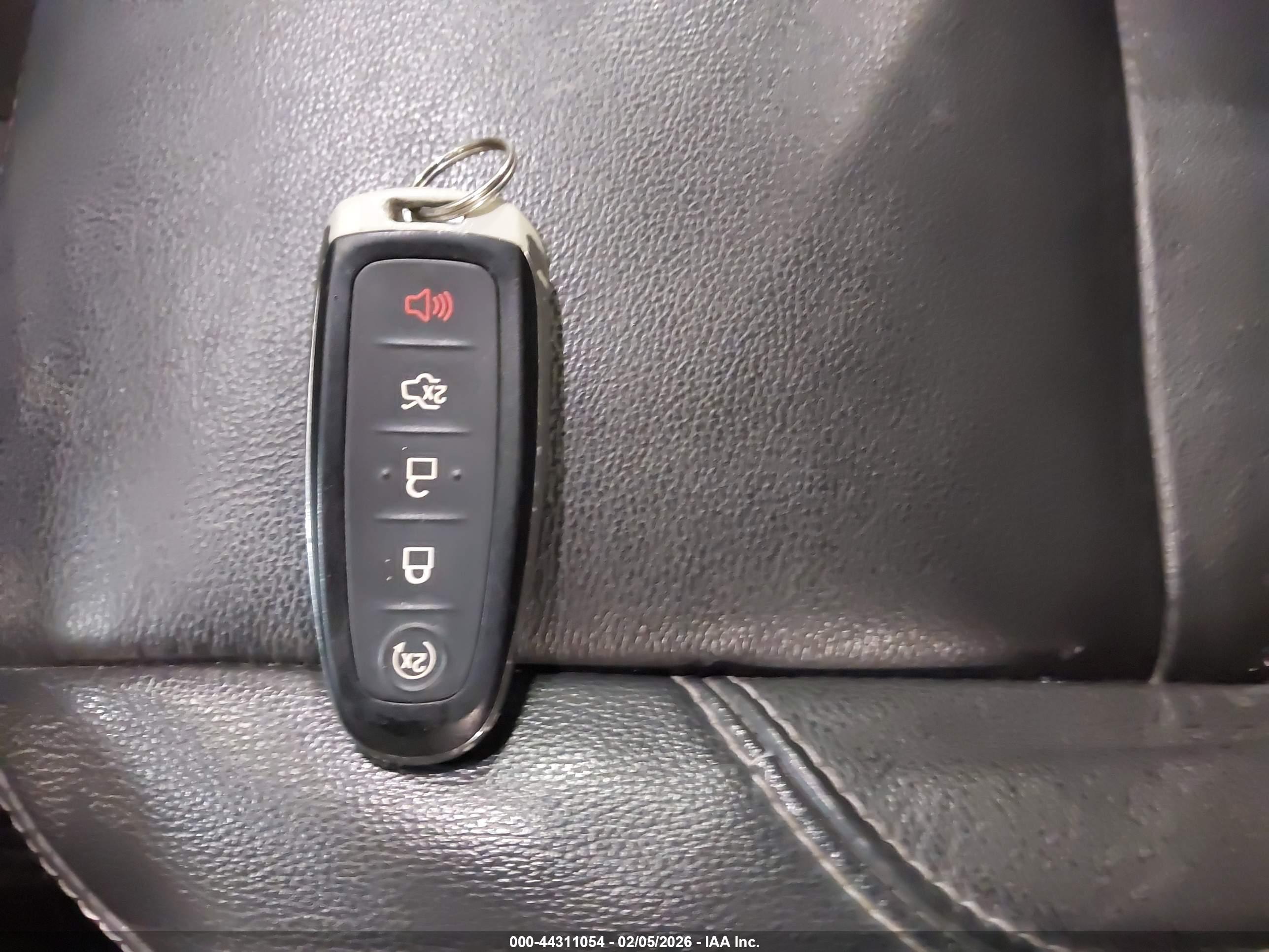 FORD ESCAPE image 11