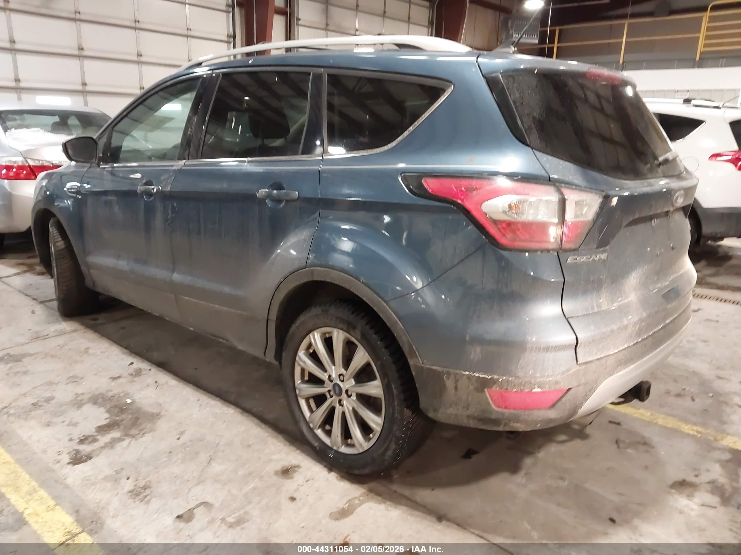 FORD ESCAPE image 3