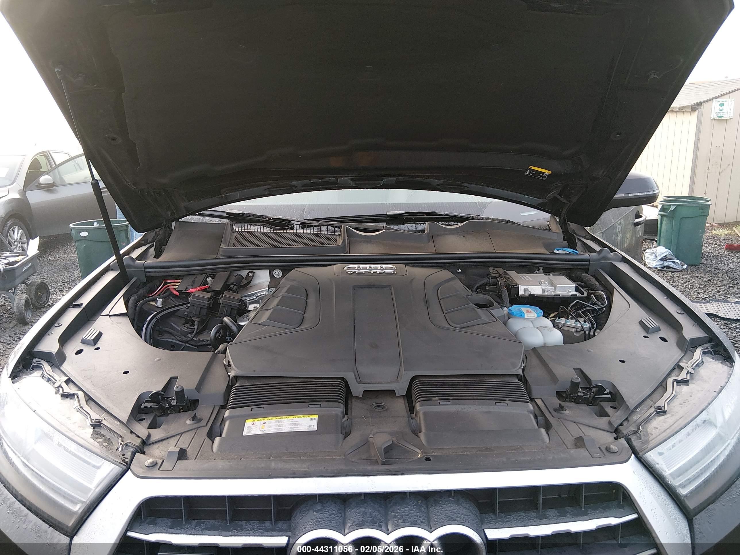 AUDI Q7 image 10